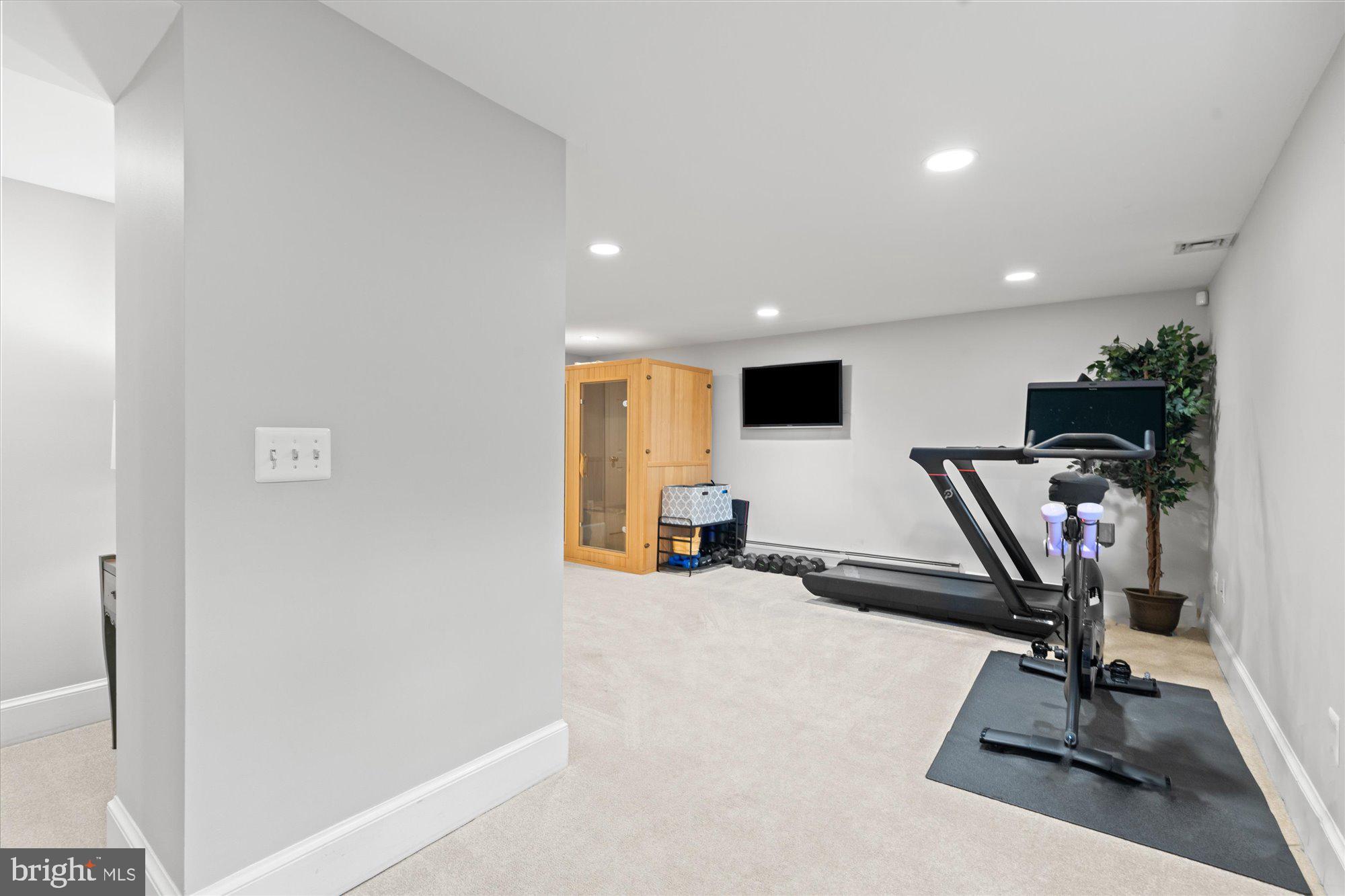 BEVERLEY HILLS - Residential