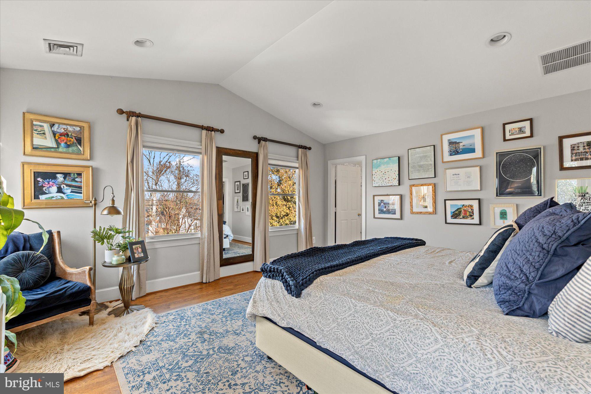 BEVERLEY HILLS - Residential