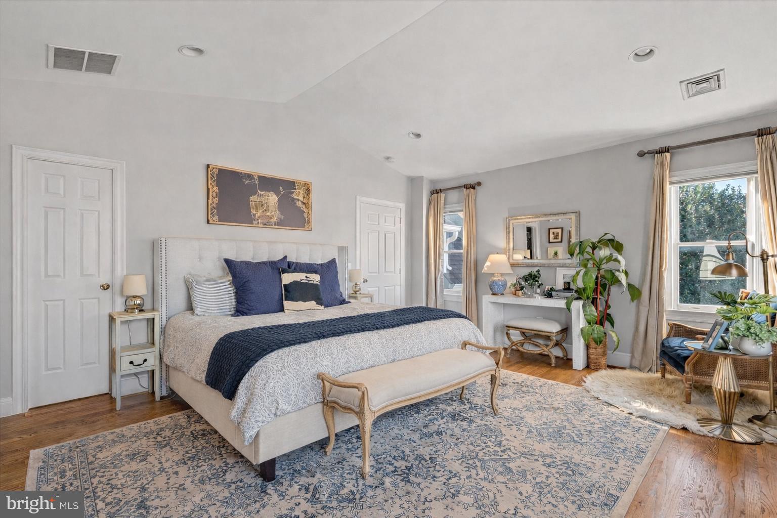 BEVERLEY HILLS - Residential