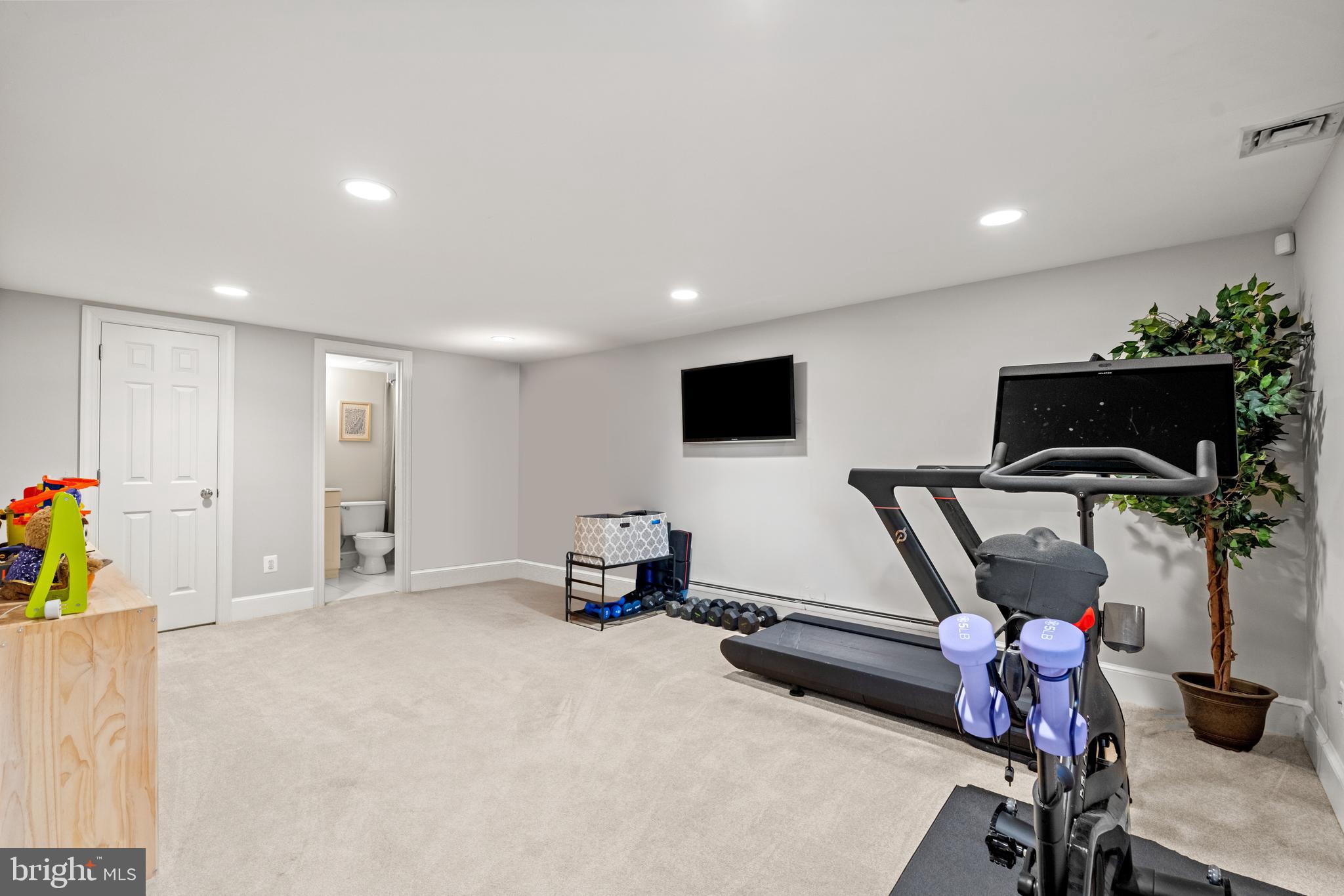 BEVERLEY HILLS - Residential