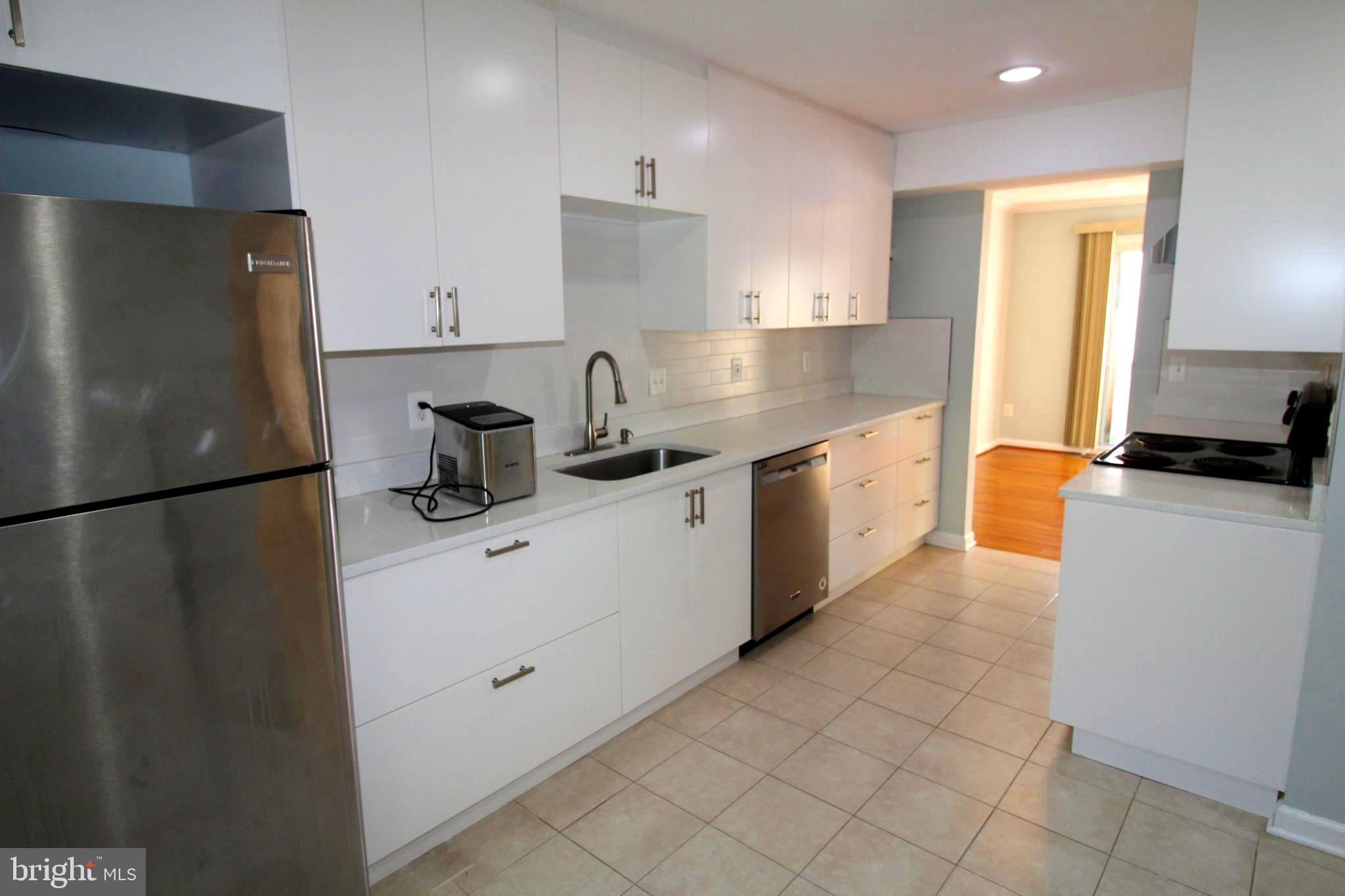 BURKE CENTRE - Residential Lease