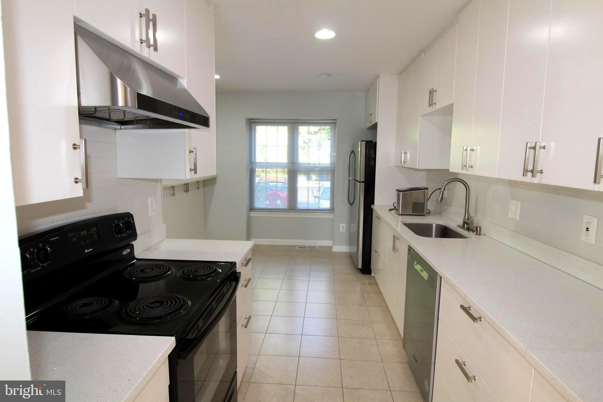 BURKE CENTRE - Residential Lease