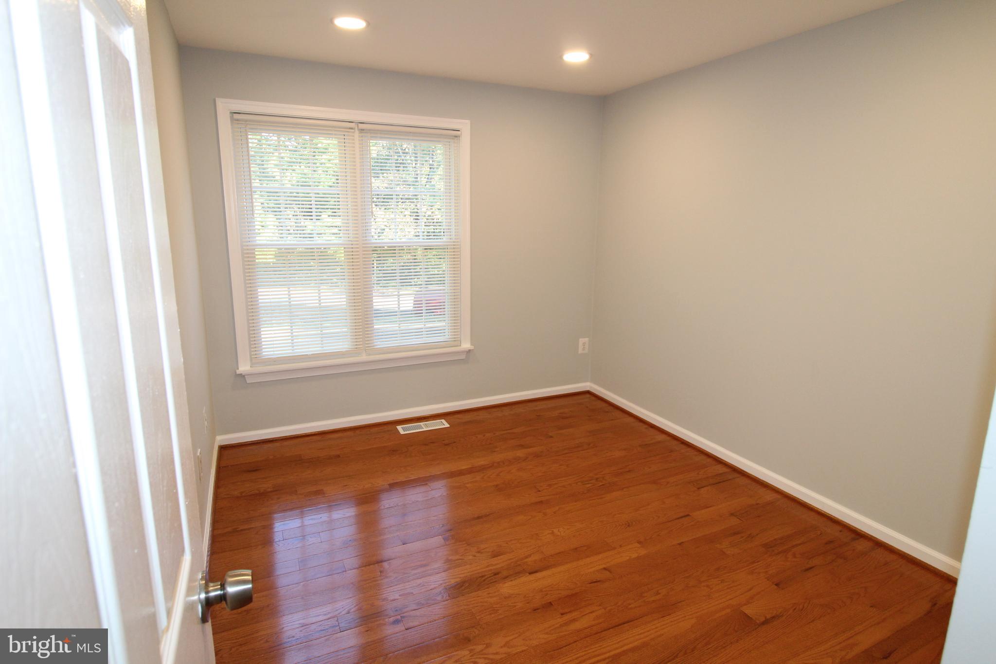 BURKE CENTRE - Residential Lease