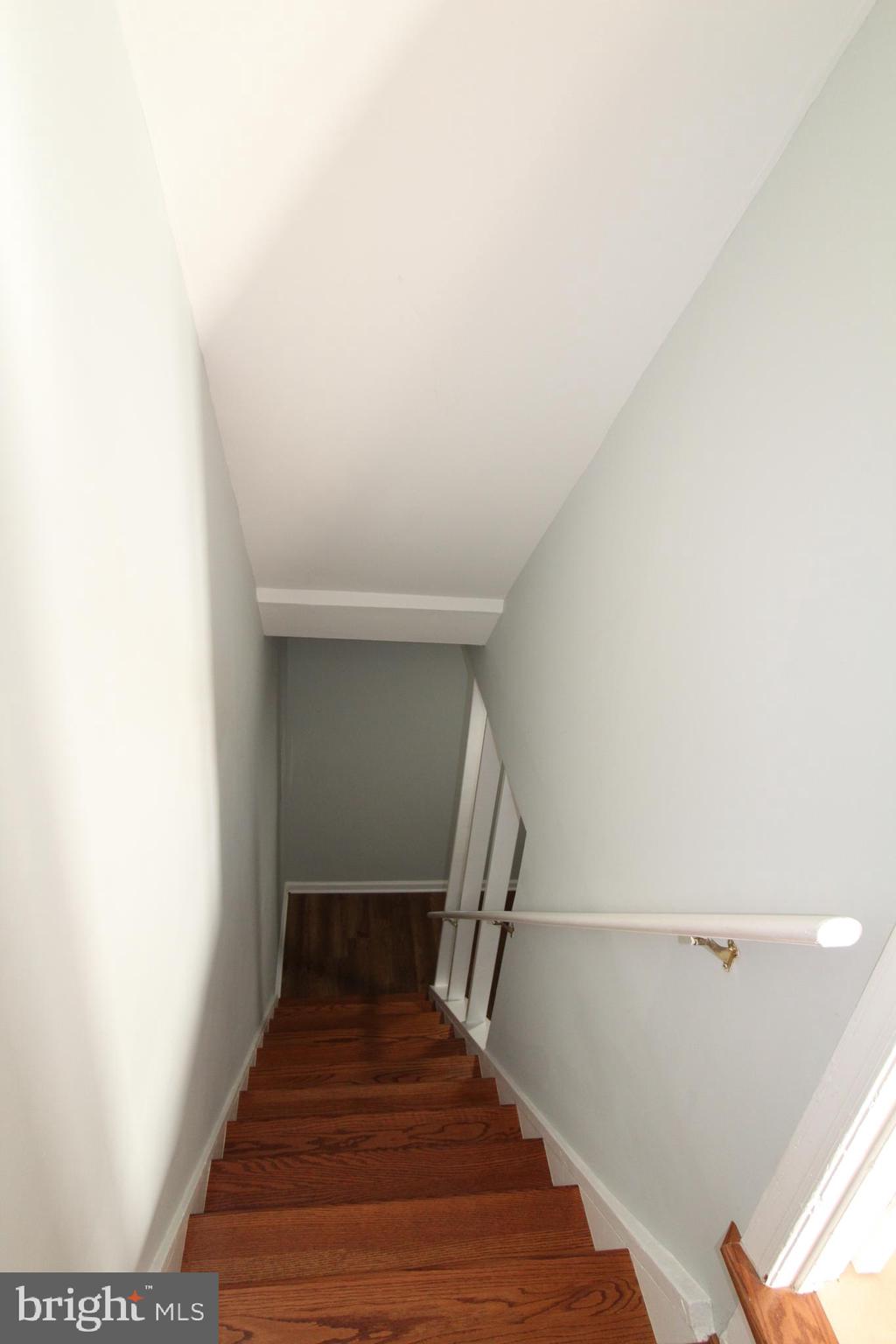 BURKE CENTRE - Residential Lease