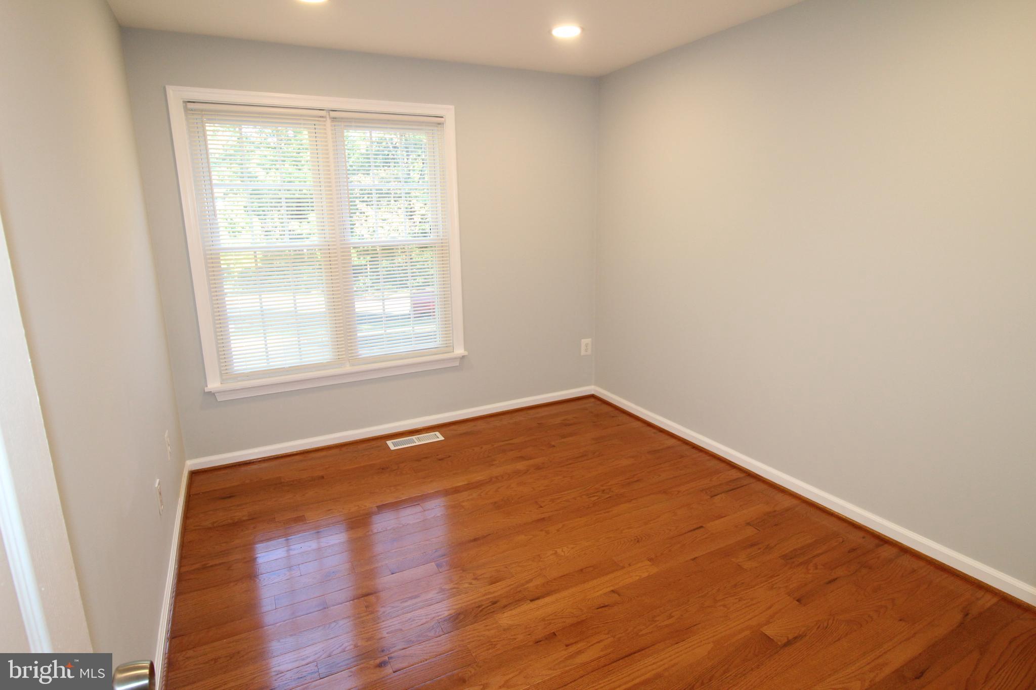 BURKE CENTRE - Residential Lease