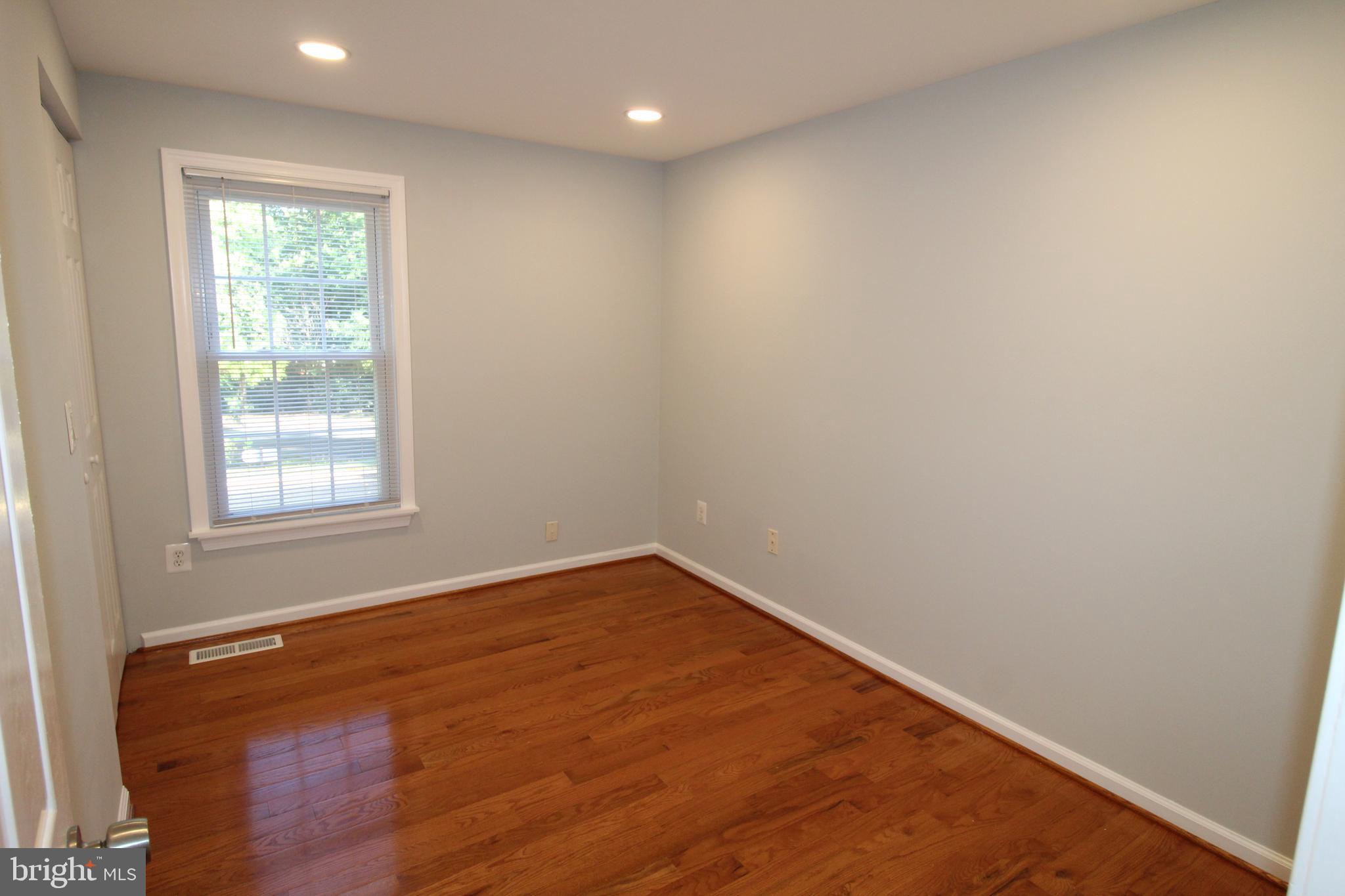 BURKE CENTRE - Residential Lease