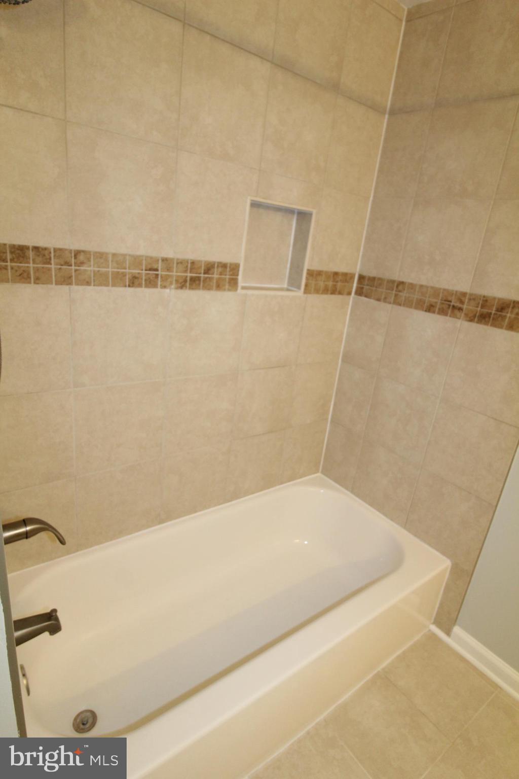 BURKE CENTRE - Residential Lease