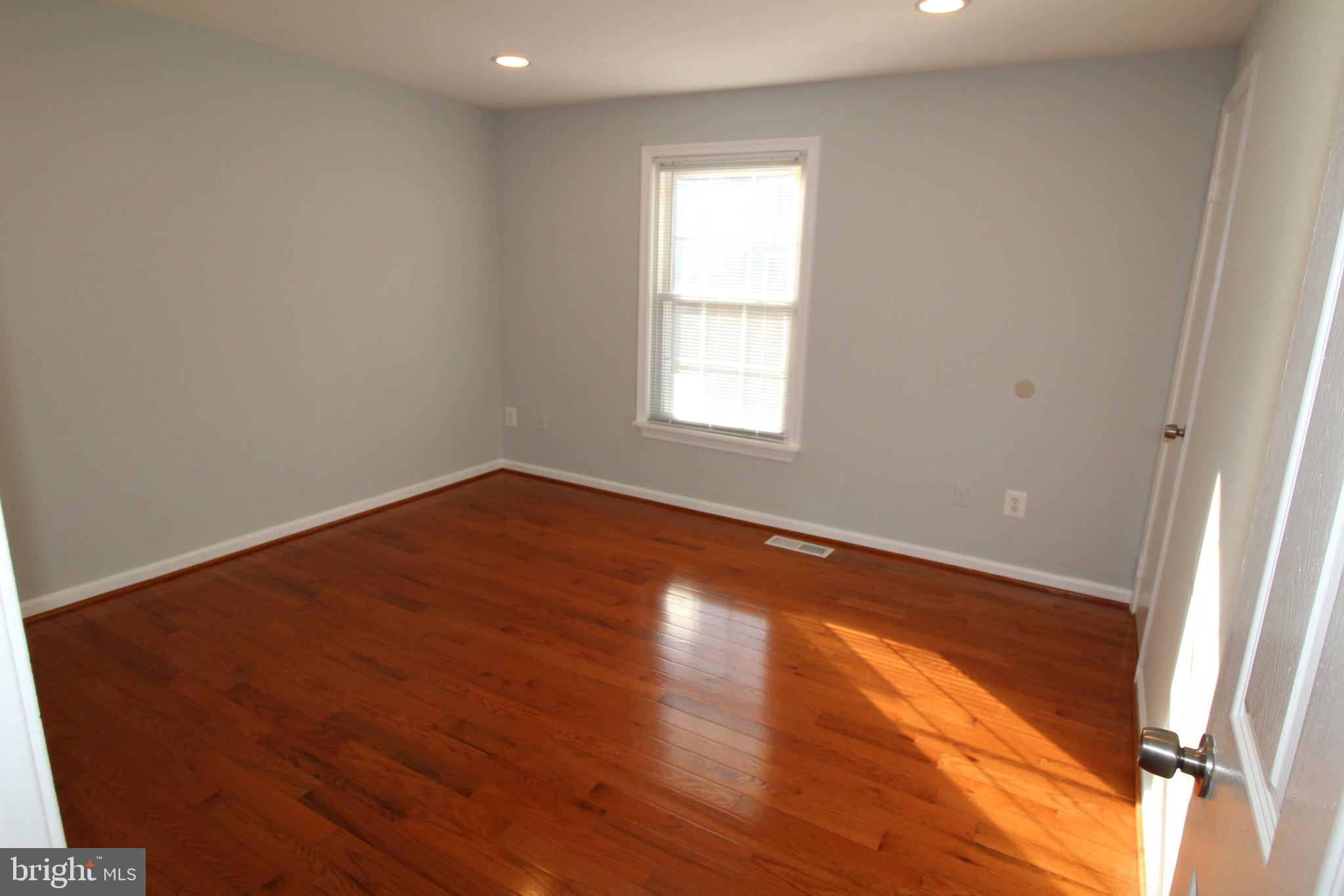 BURKE CENTRE - Residential Lease