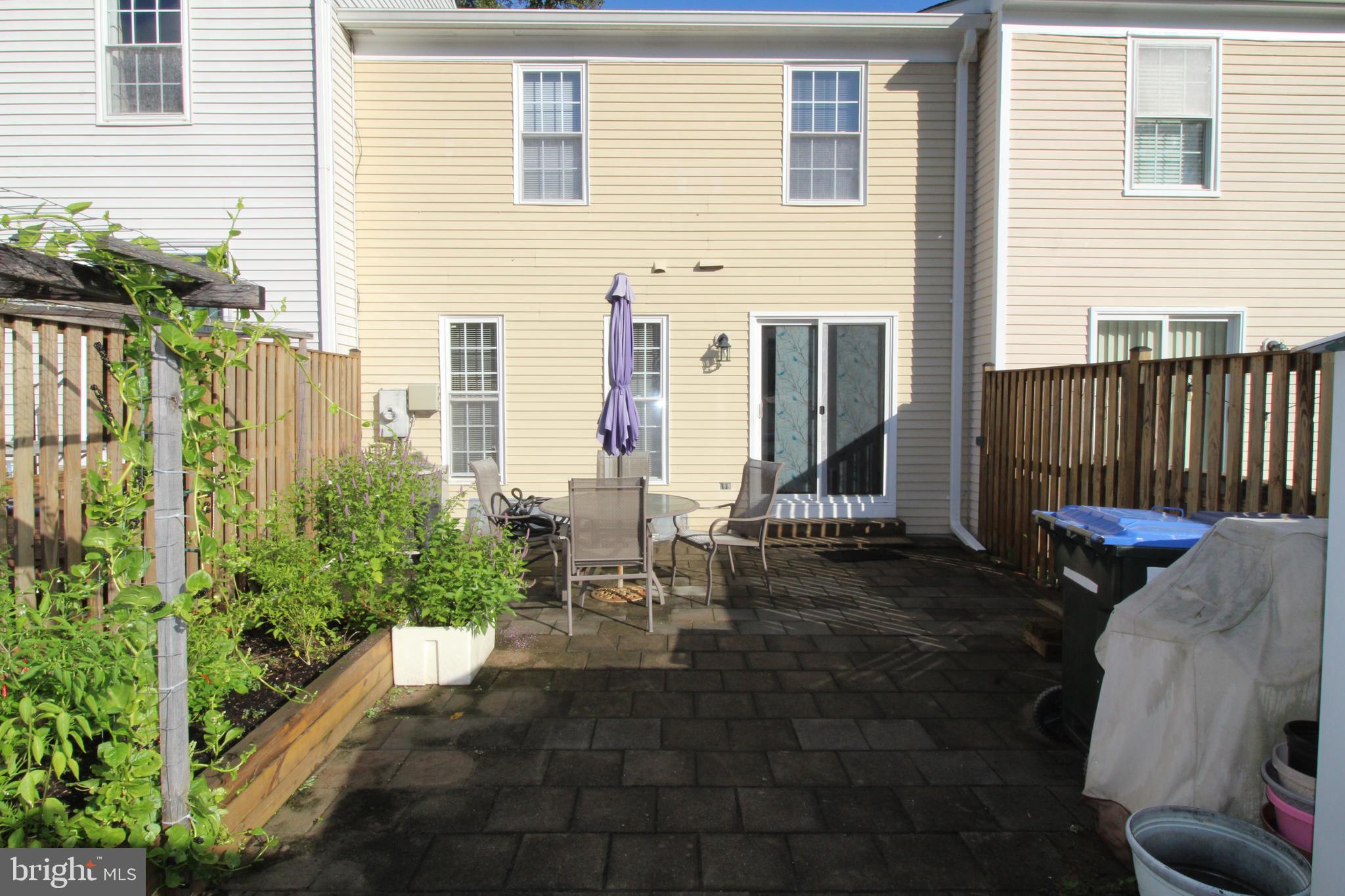 BURKE CENTRE - Residential Lease