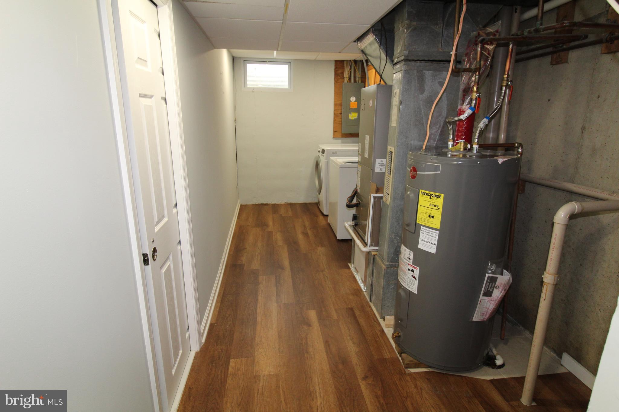 BURKE CENTRE - Residential Lease