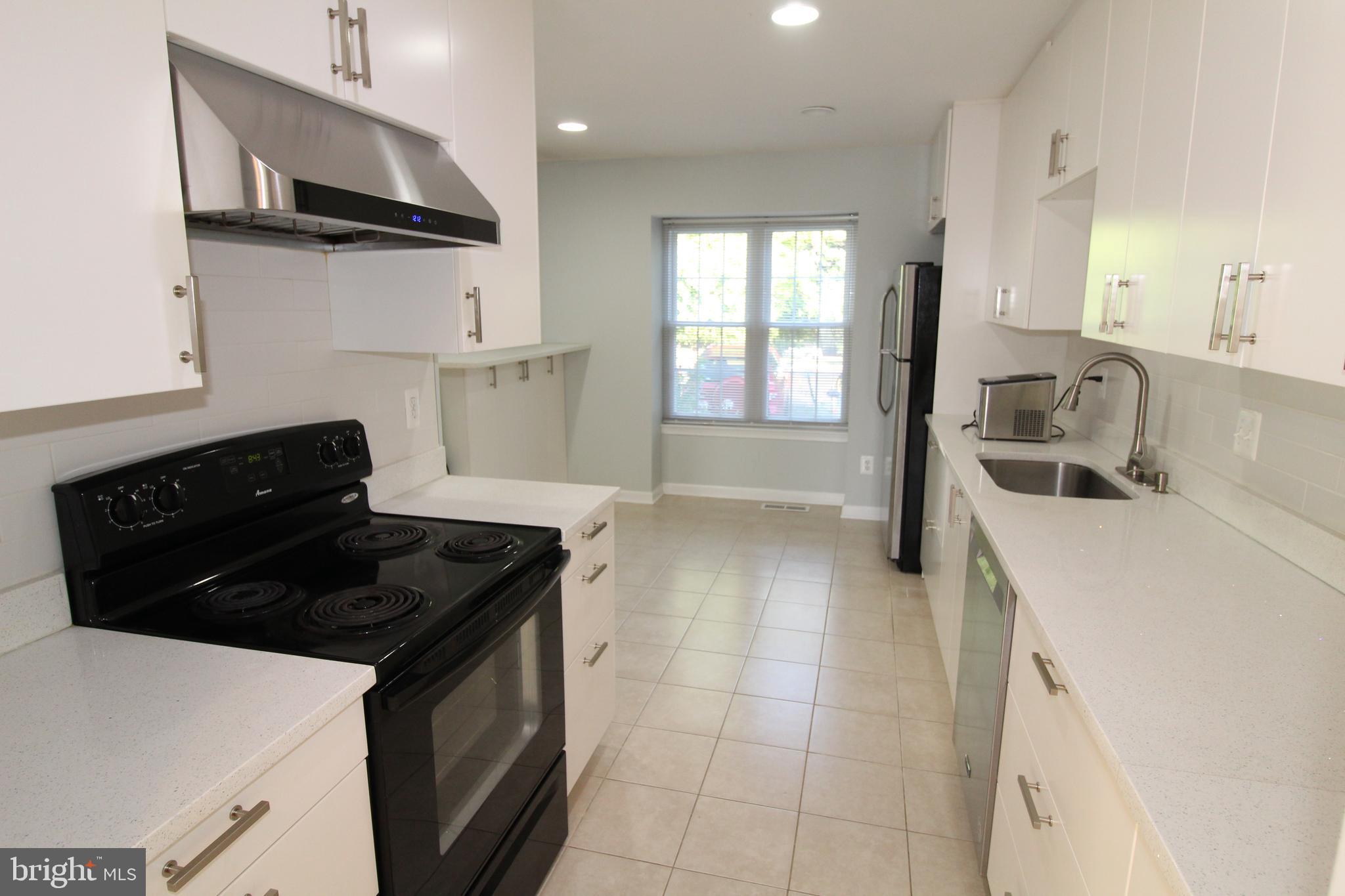 BURKE CENTRE - Residential Lease