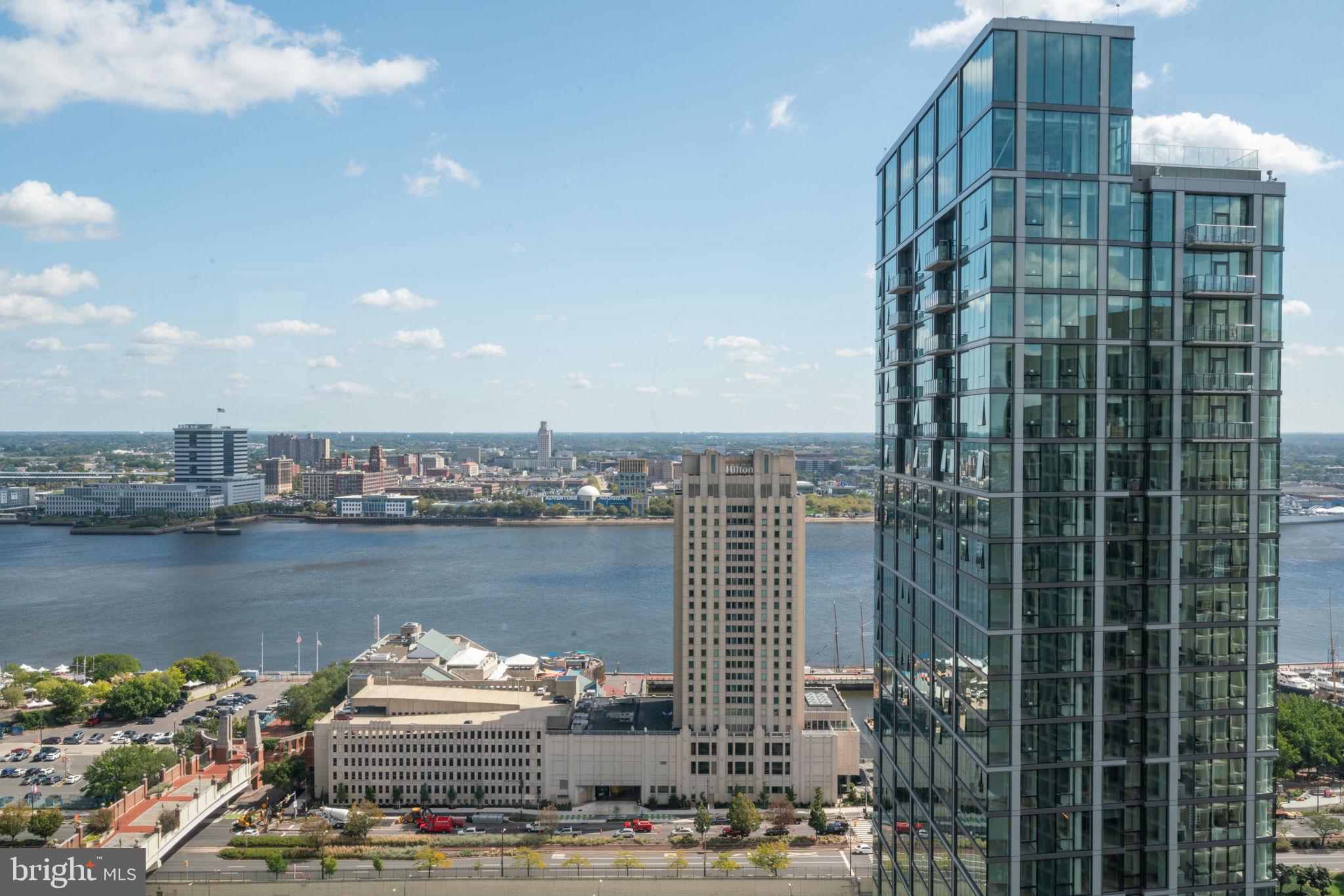 SOCIETY HILL - Residential