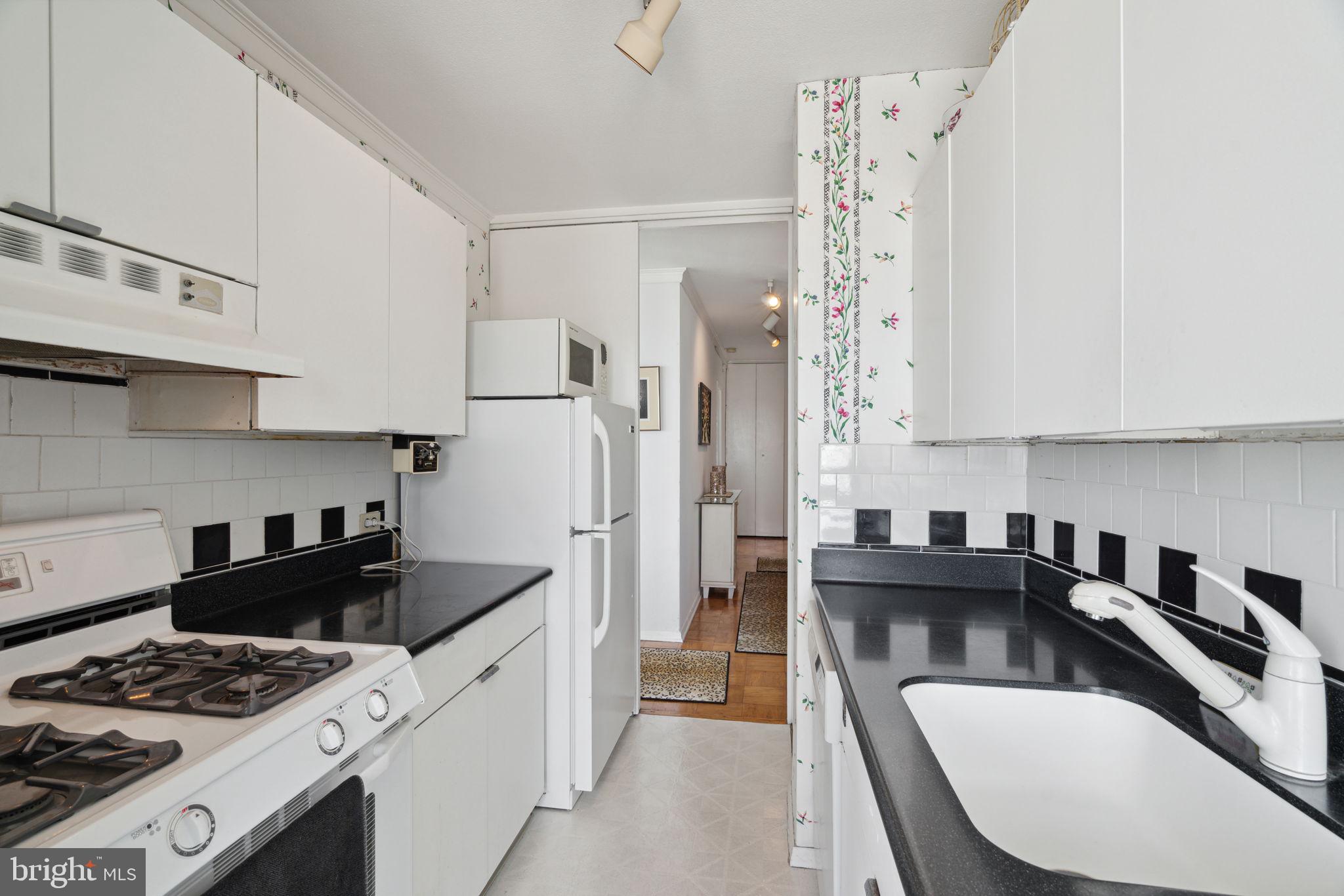 SOCIETY HILL - Residential