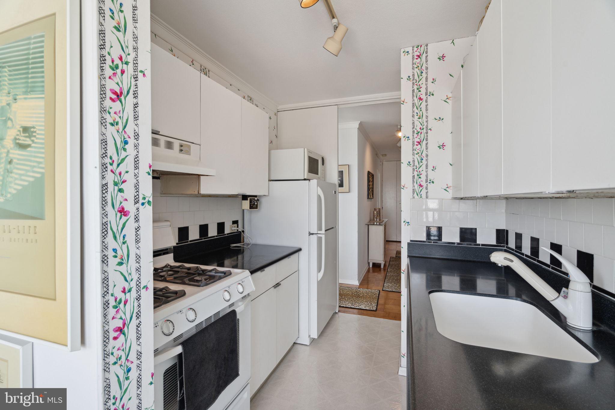 SOCIETY HILL - Residential