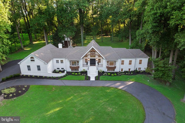 408 CREEK RD, MOORESTOWN, NJ 08057 - Image ab7b40ca82be13c00a09a221bf0933fe/1758018743