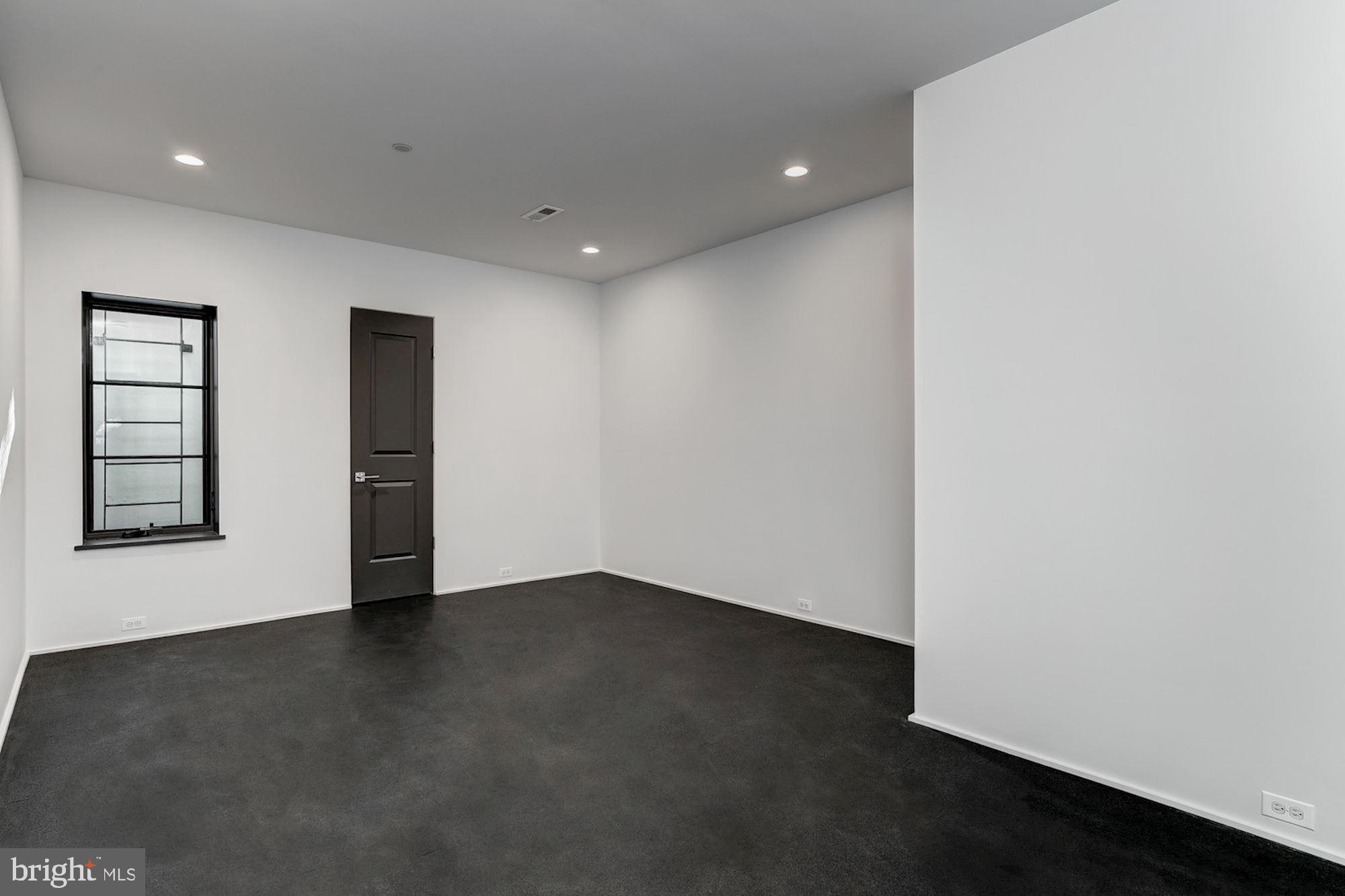 EDGEMOOR - Residential