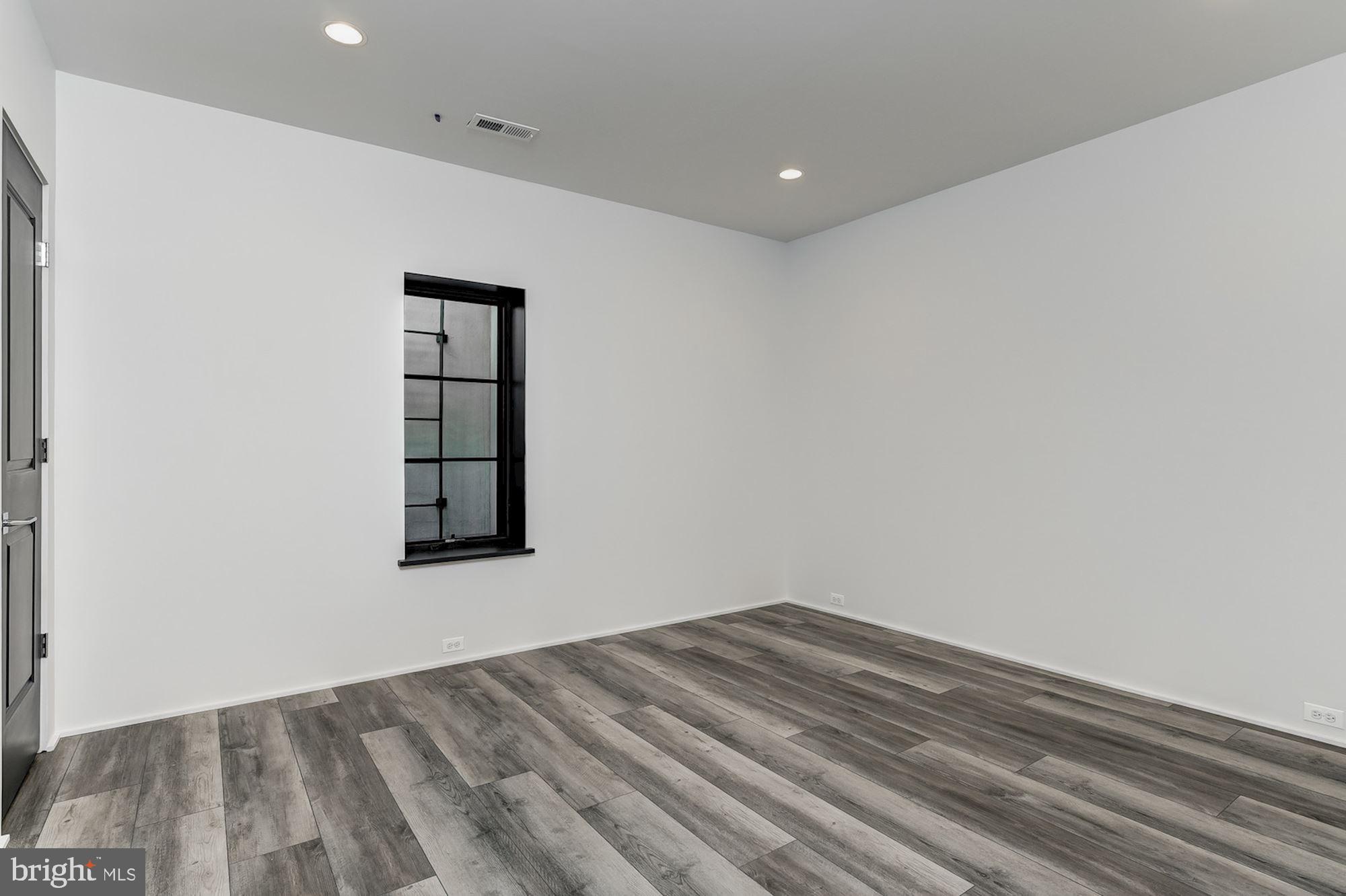 EDGEMOOR - Residential