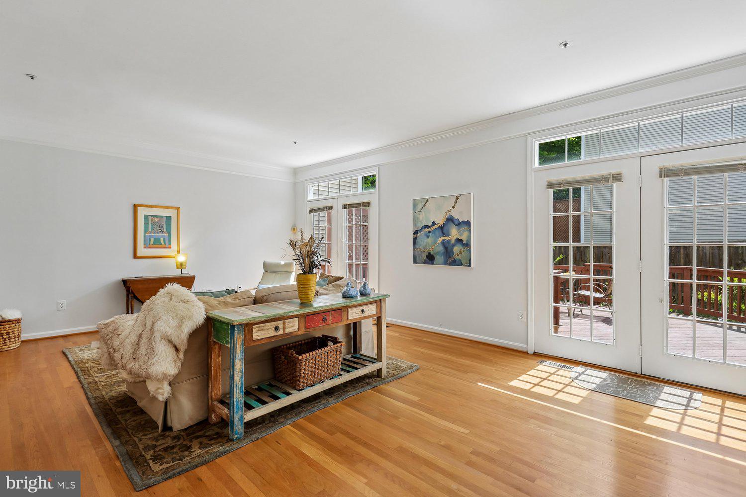 LAKE HALLOWELL - Residential