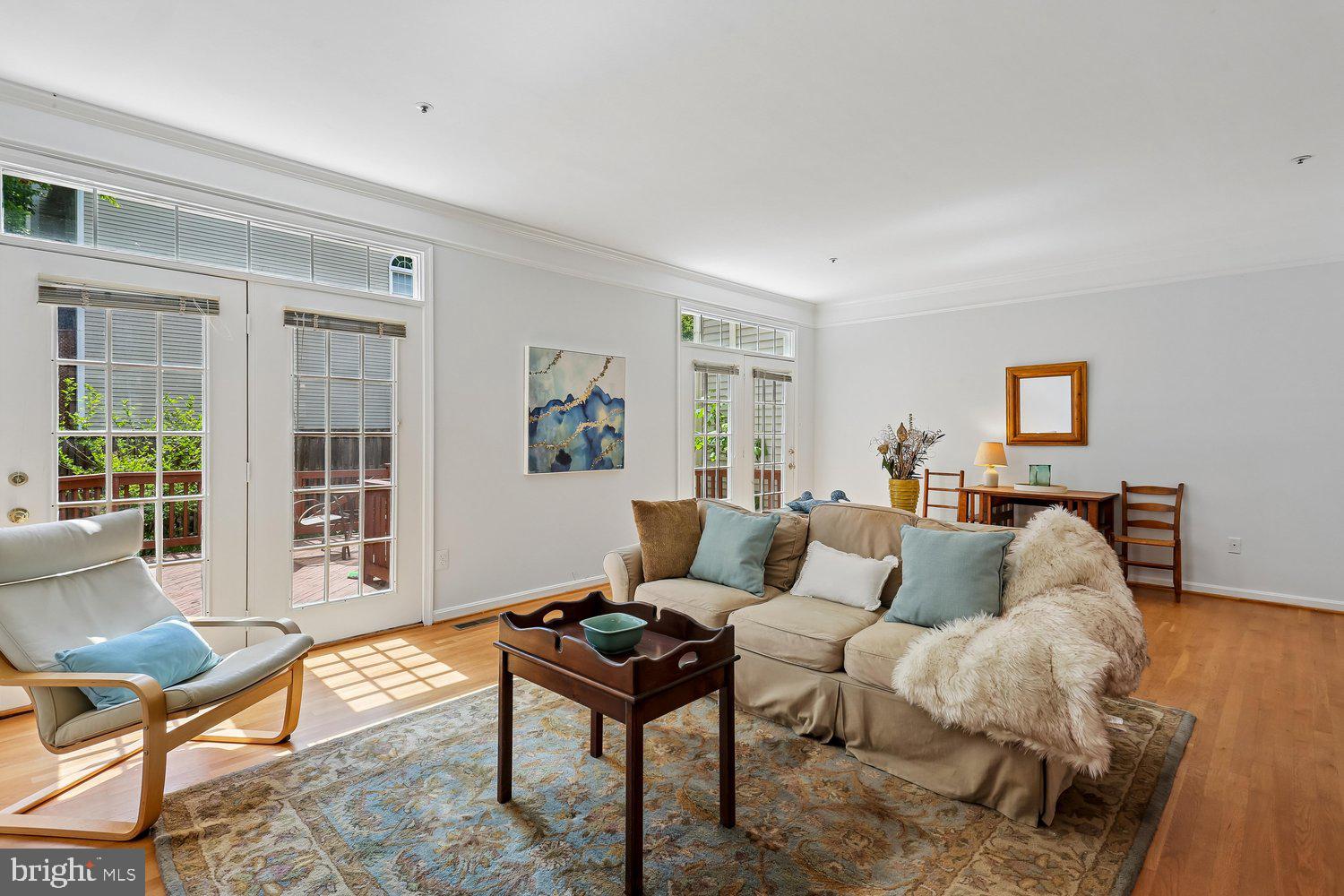 LAKE HALLOWELL - Residential