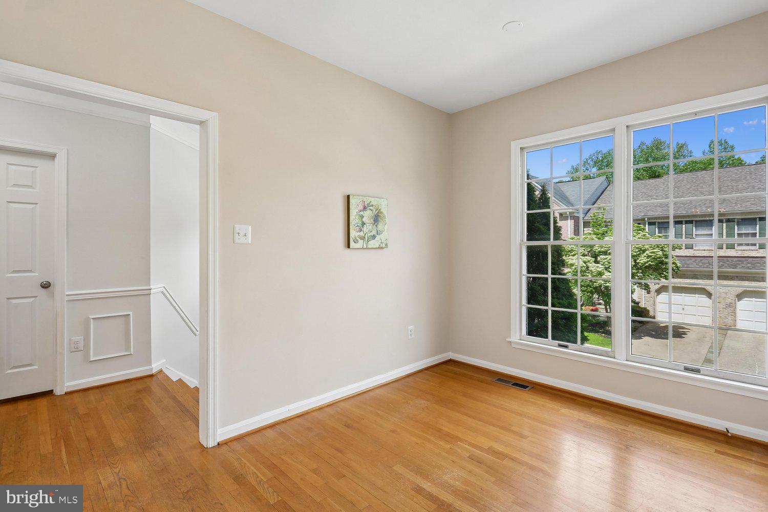 LAKE HALLOWELL - Residential