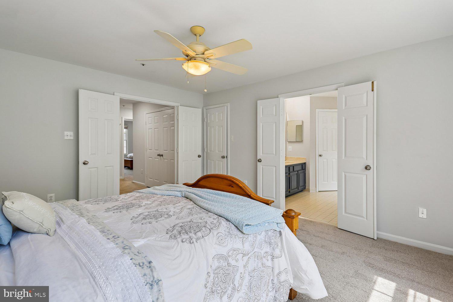 LAKE HALLOWELL - Residential