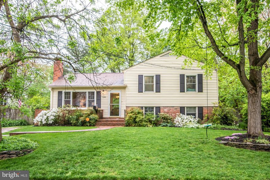 Saratoga model on large level lot on popular Waynewood street just one block from the neighborhood Elementary school. Recently updated -refinished hardwoods, neutral paint,stainless steel appliances including a modern gas cooktop in the island.  The fully fenced back yard has 2 large storage sheds and a deck. Large basement with walk out. Established landscaping in back yard. HMS Warranty.