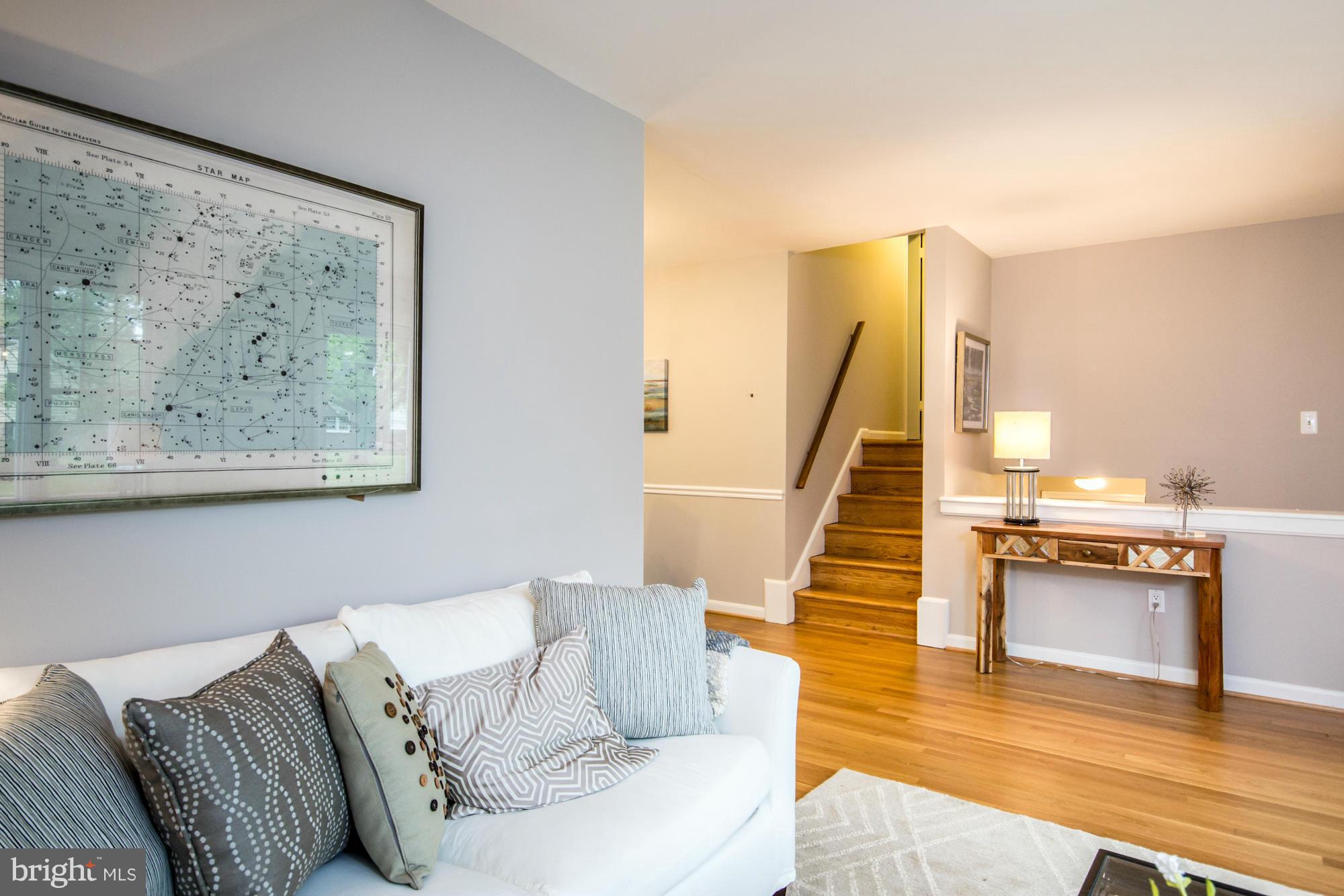 WAYNEWOOD - Residential