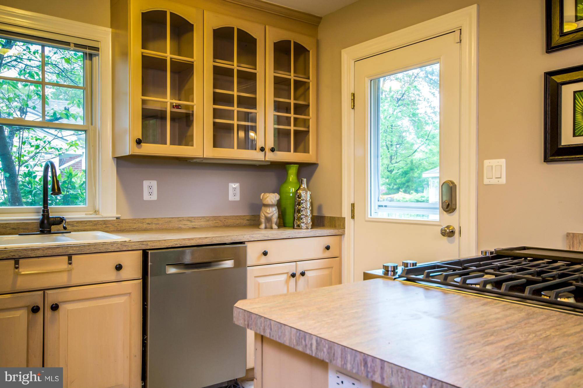 WAYNEWOOD - Residential