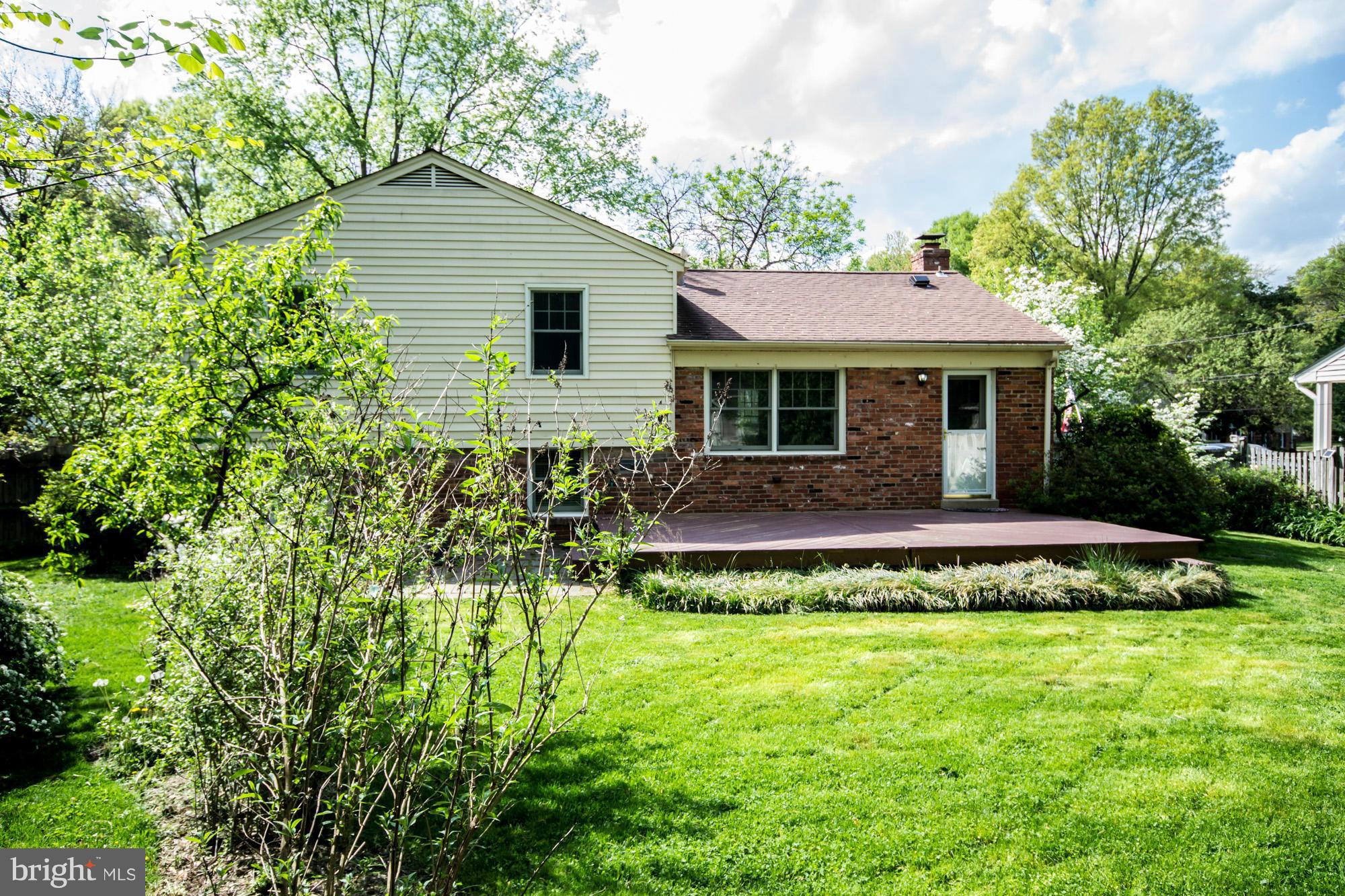 WAYNEWOOD - Residential