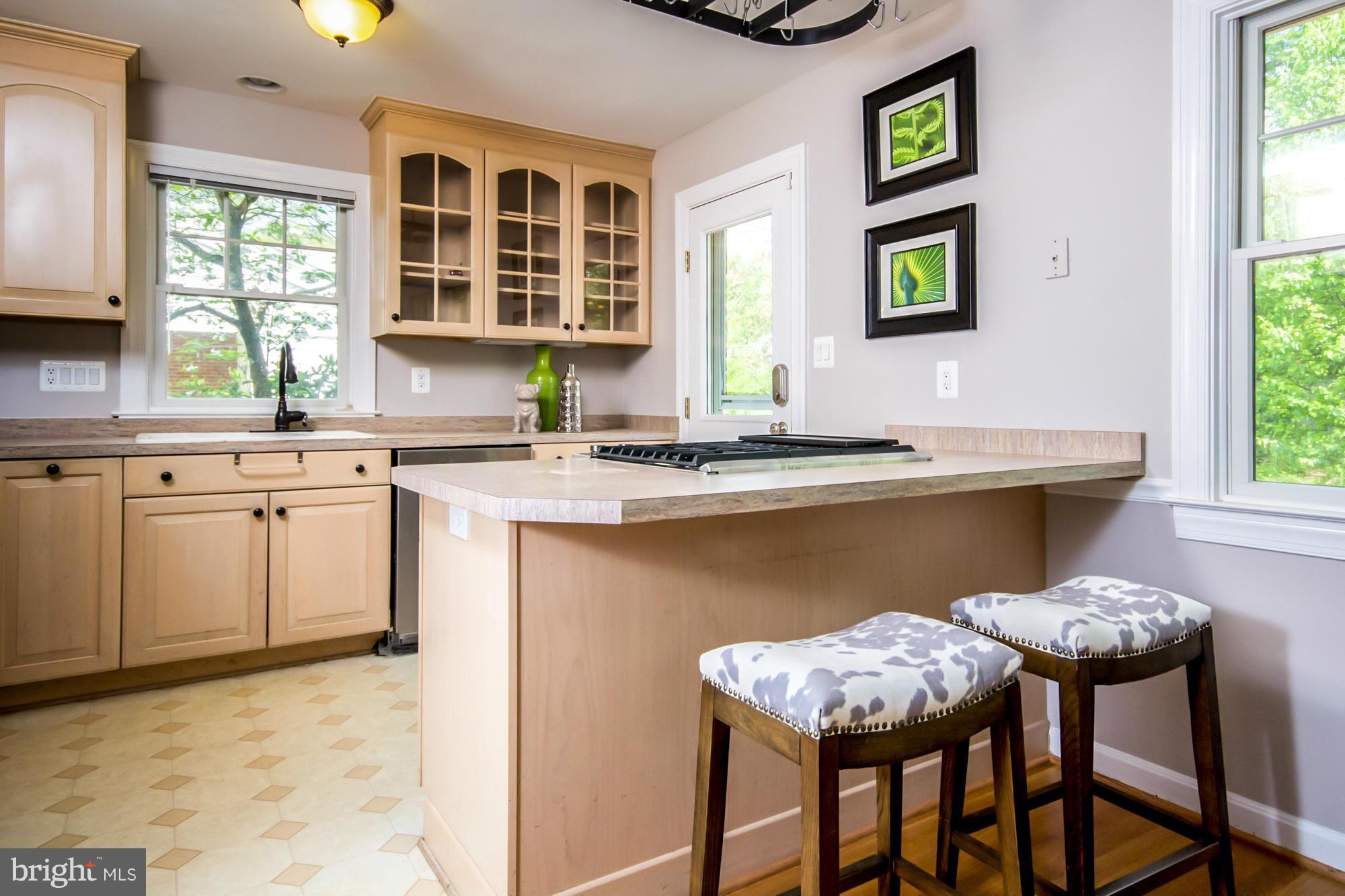 WAYNEWOOD - Residential