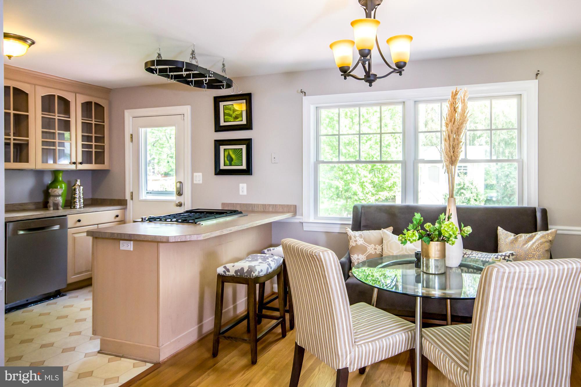 WAYNEWOOD - Residential