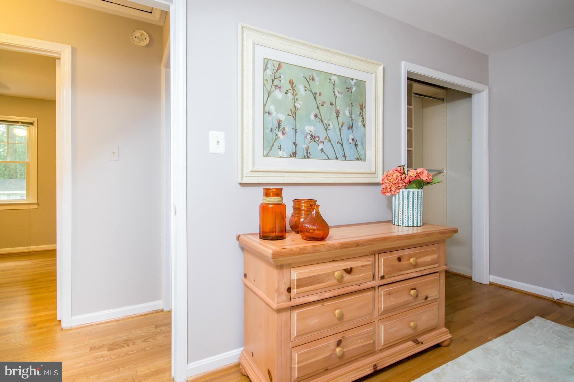 WAYNEWOOD - Residential