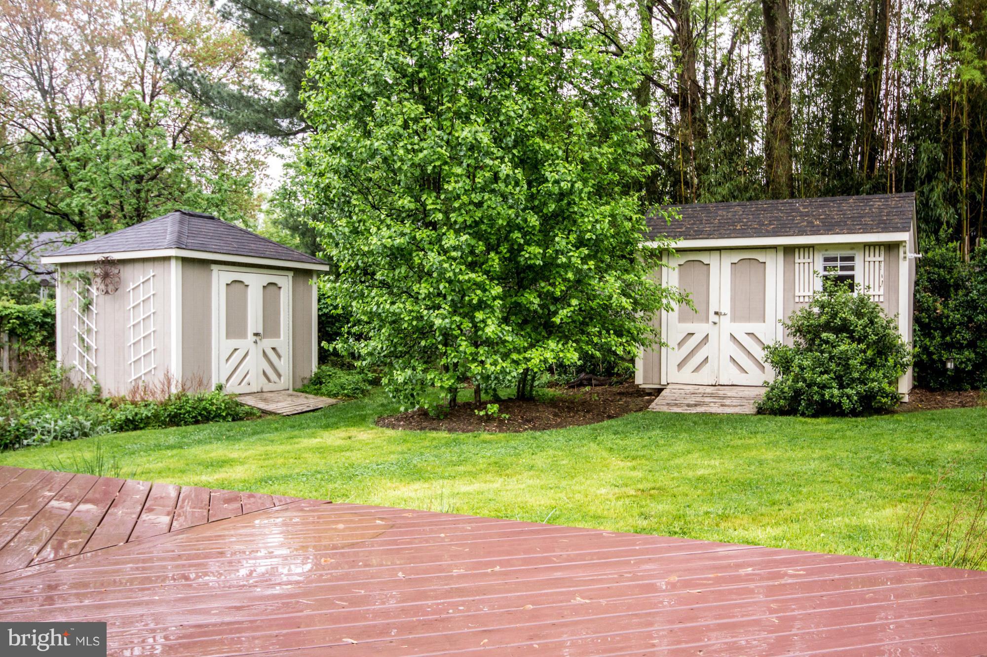 WAYNEWOOD - Residential