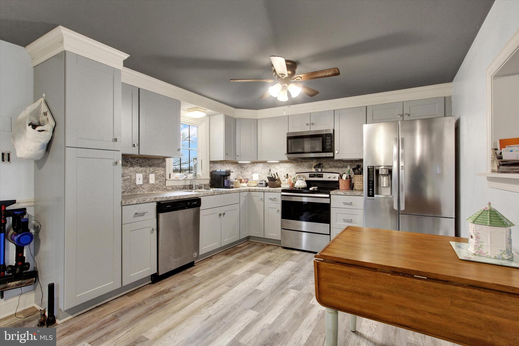 LAKE MEADE - Residential