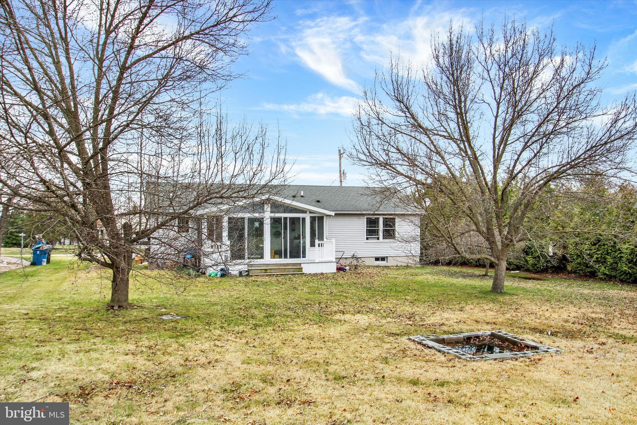 LAKE MEADE - Residential