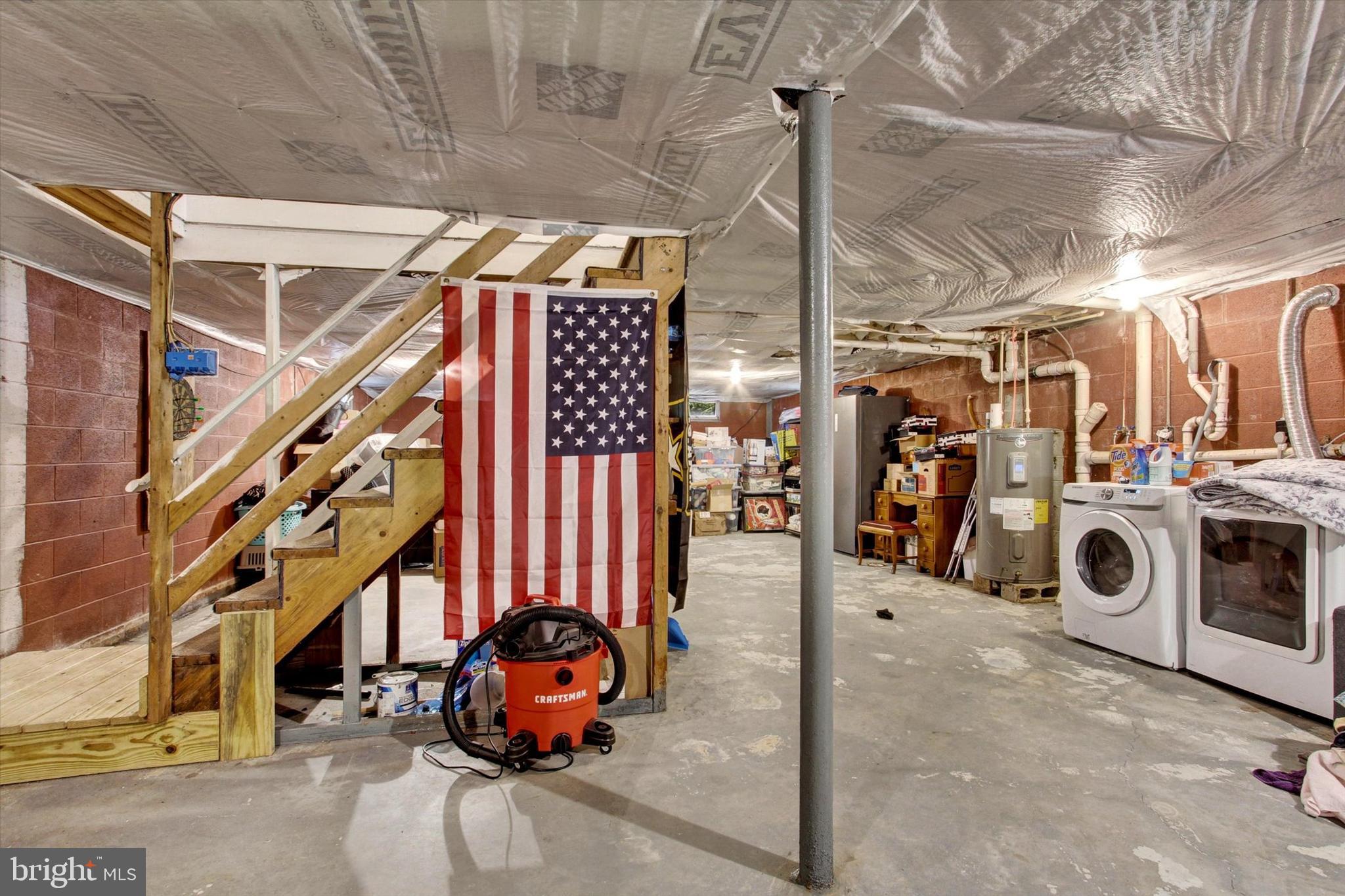 LAKE MEADE - Residential