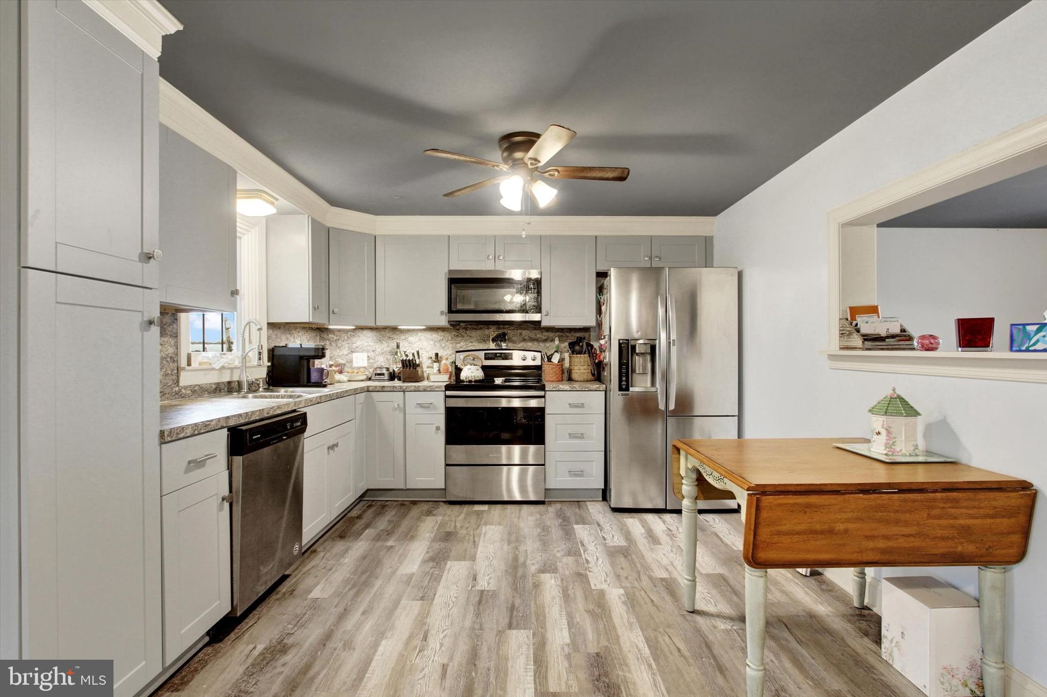 LAKE MEADE - Residential