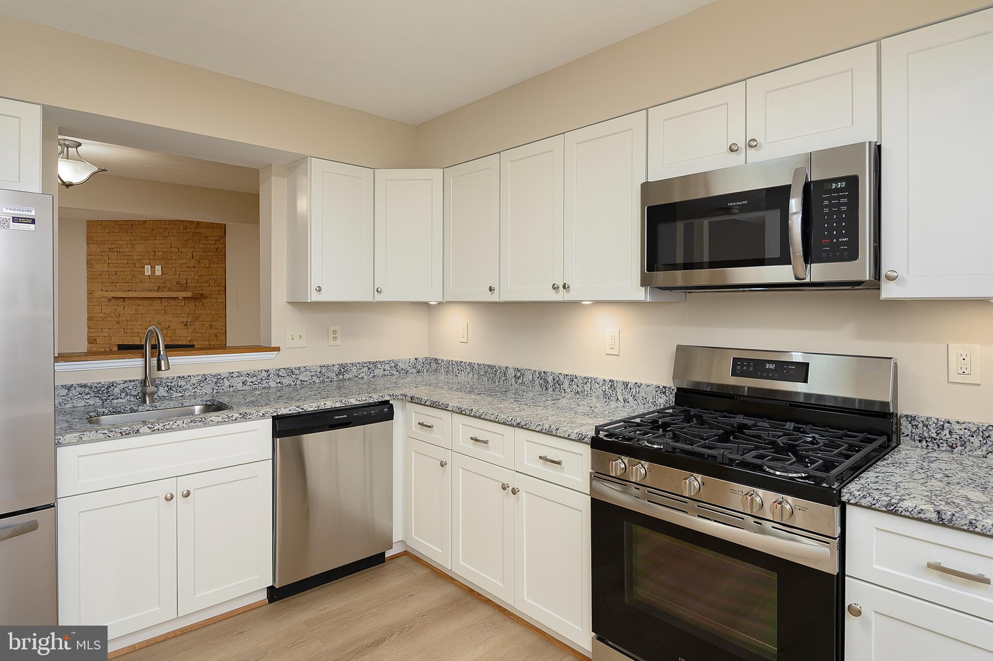 PINEY RIDGE VILLAGE - Residential Lease