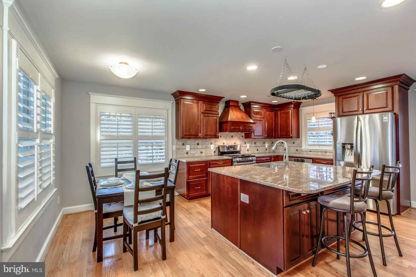 ROSEMONT - Residential