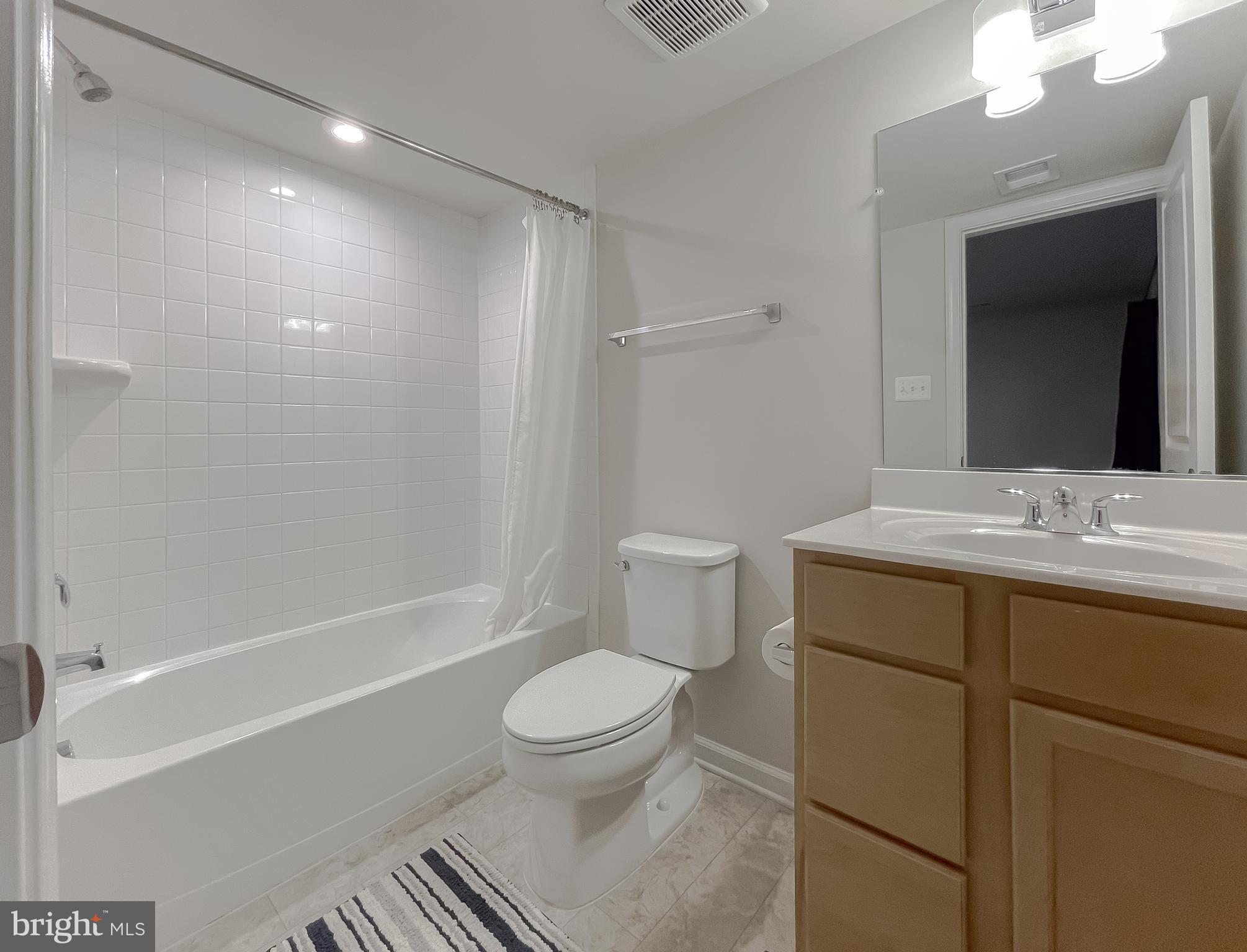 WILDEWOODE - Residential Lease