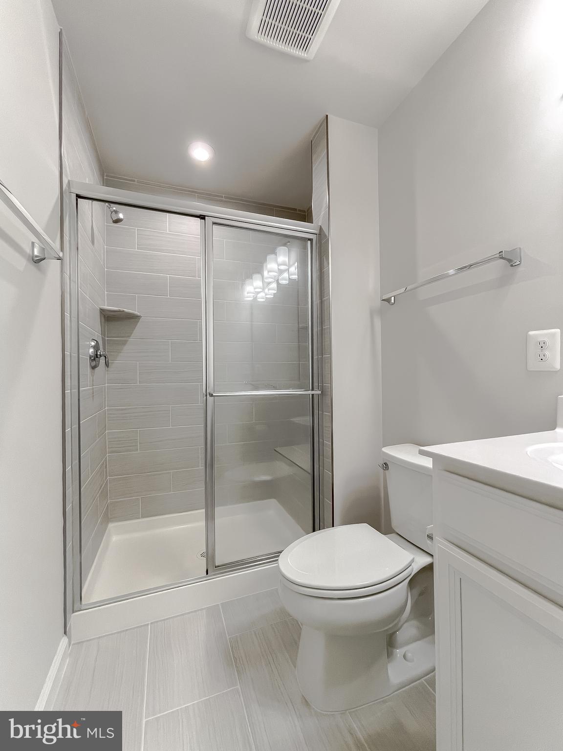 WILDEWOODE - Residential Lease