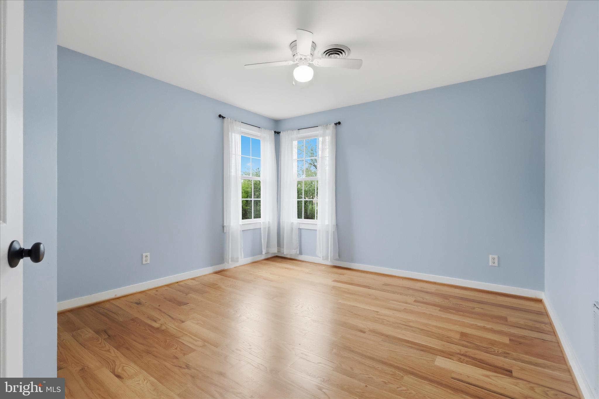 SHARONS RIDGE - Residential