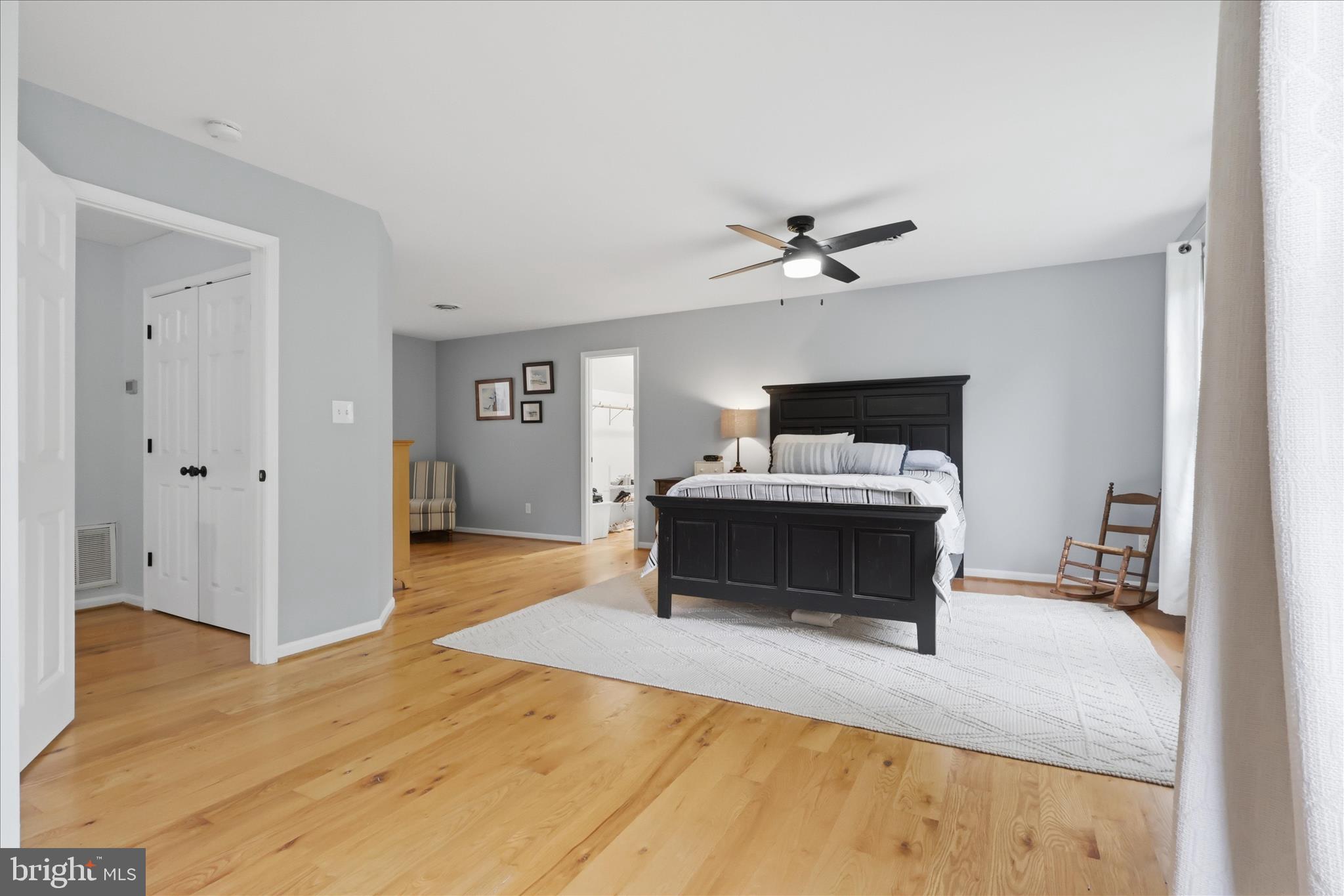 SHARONS RIDGE - Residential