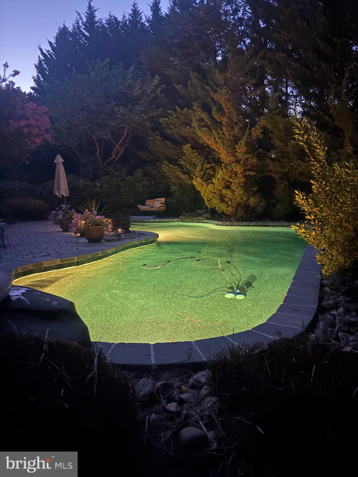 SHARONS RIDGE - Residential