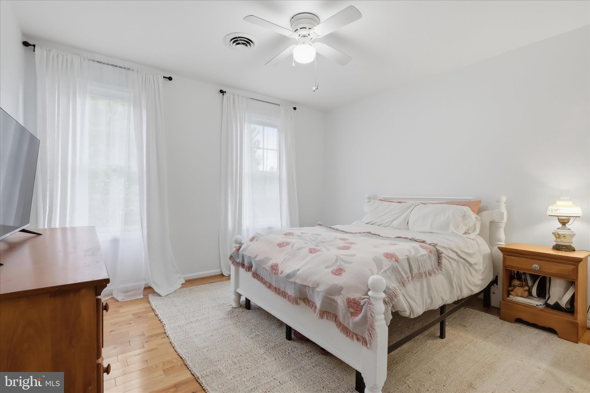 SHARONS RIDGE - Residential