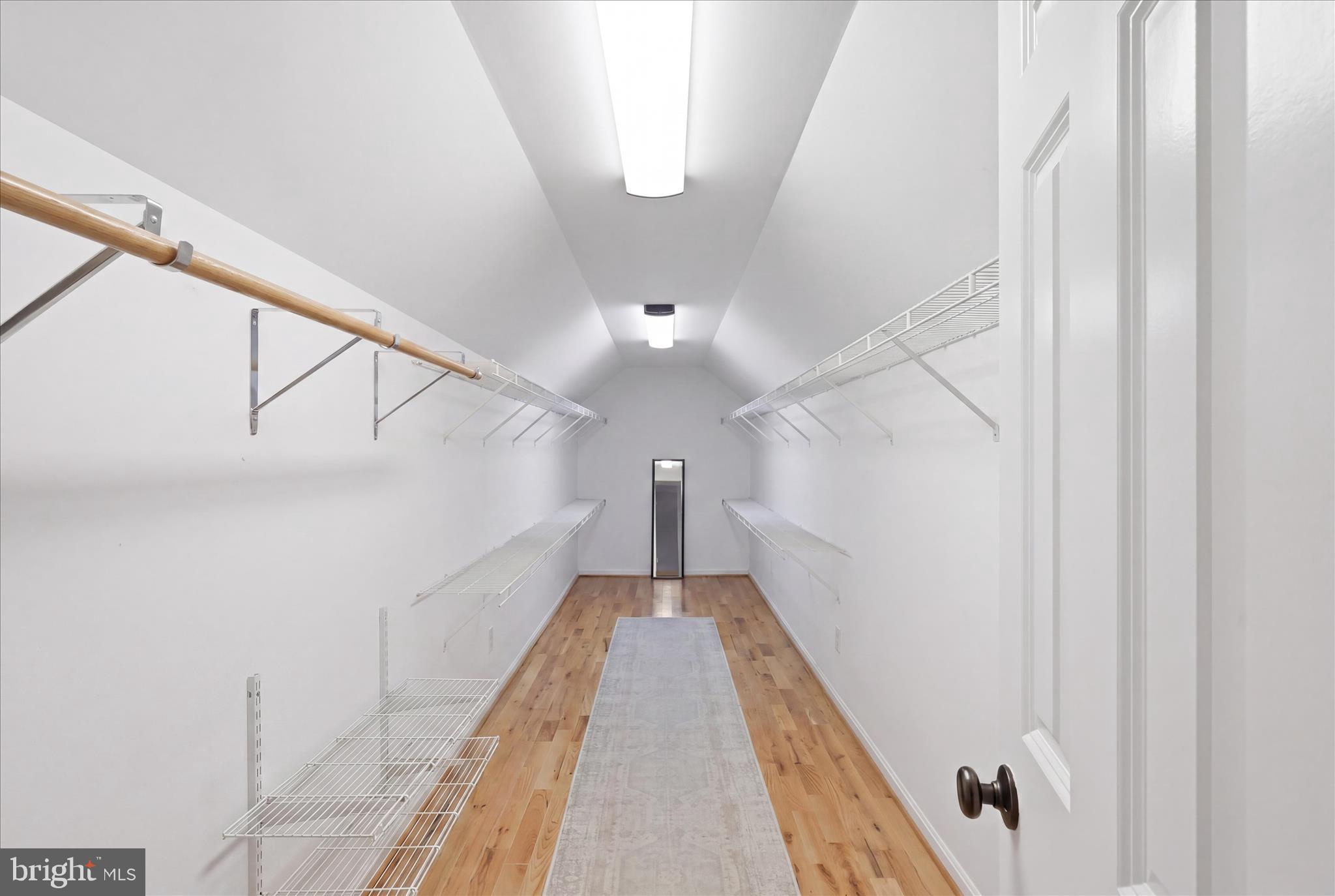 SHARONS RIDGE - Residential