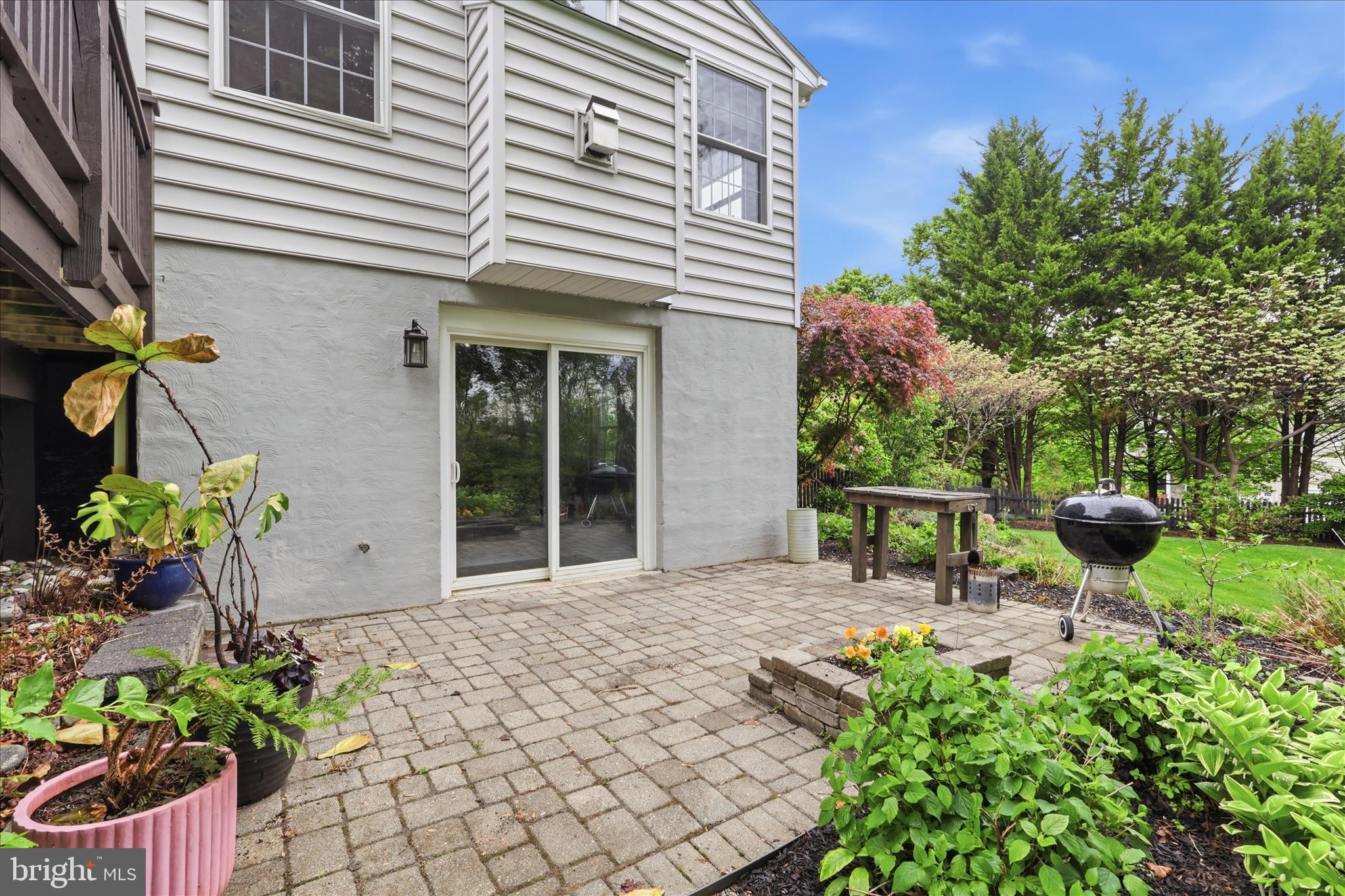 SHARONS RIDGE - Residential