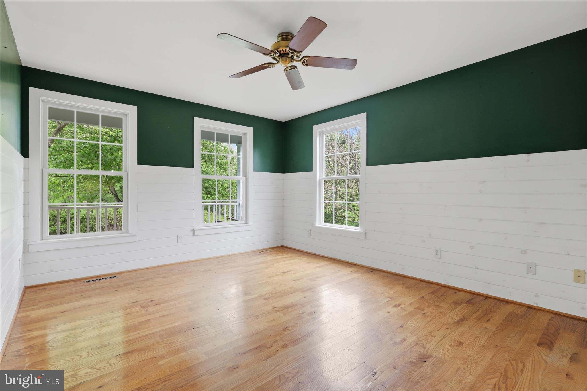 SHARONS RIDGE - Residential