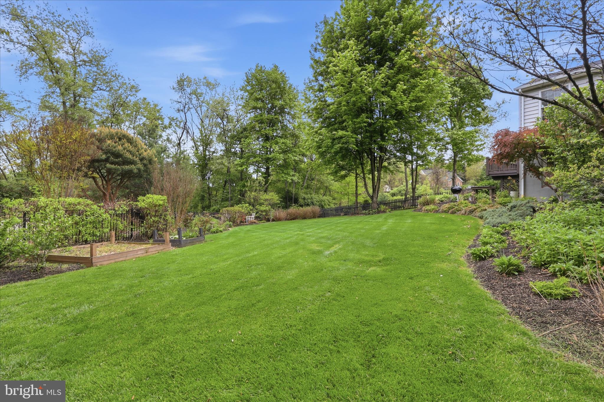 SHARONS RIDGE - Residential