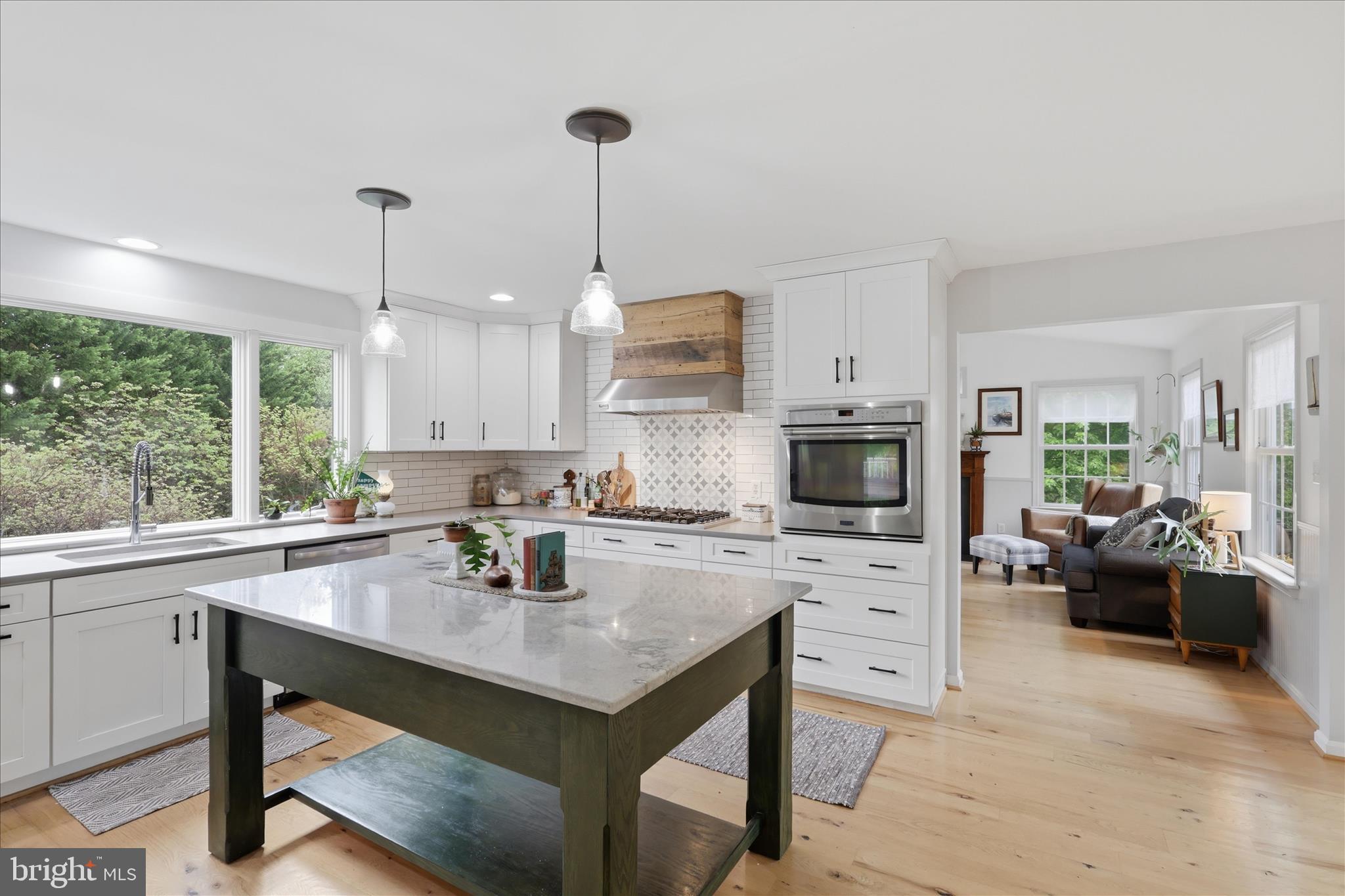 SHARONS RIDGE - Residential